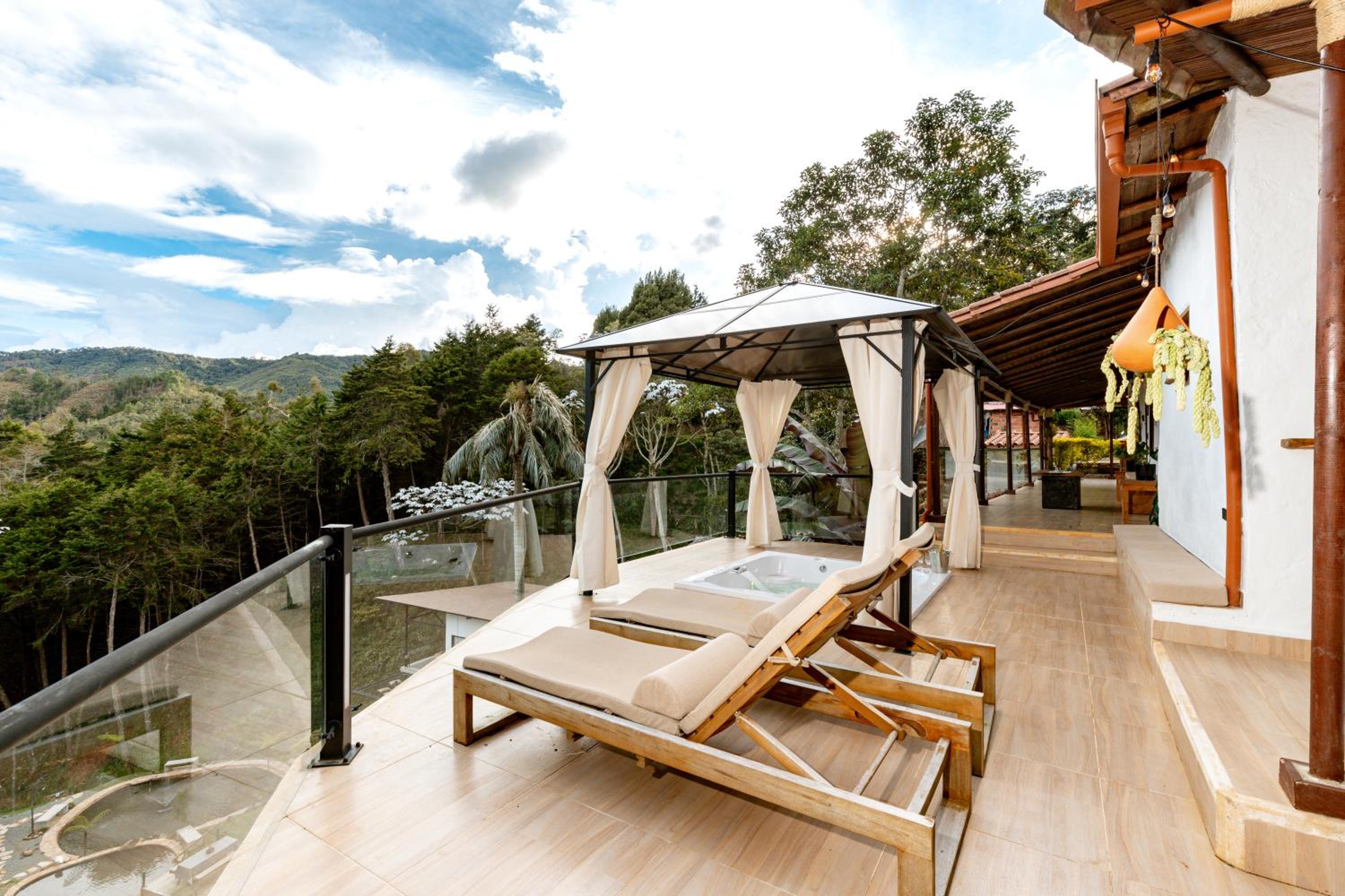 Zen Medellín NIRVANA