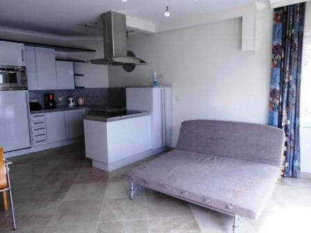 KNOKKE ZOUTE near beach appartment with garage