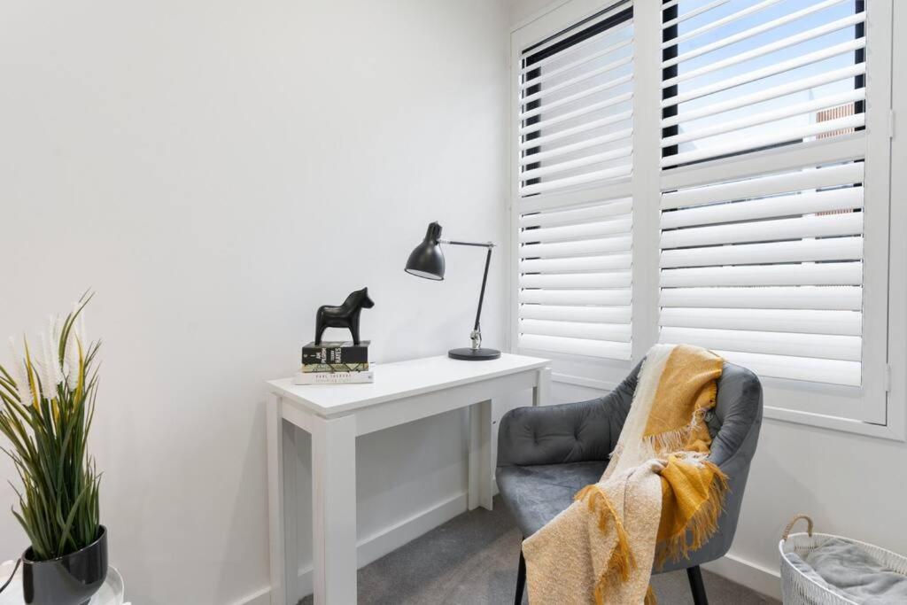 Luxe 2BR Oasis at The Vista