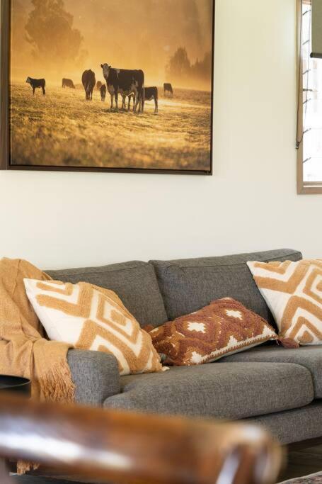 Linleigh Farmhouse With Mountain Views