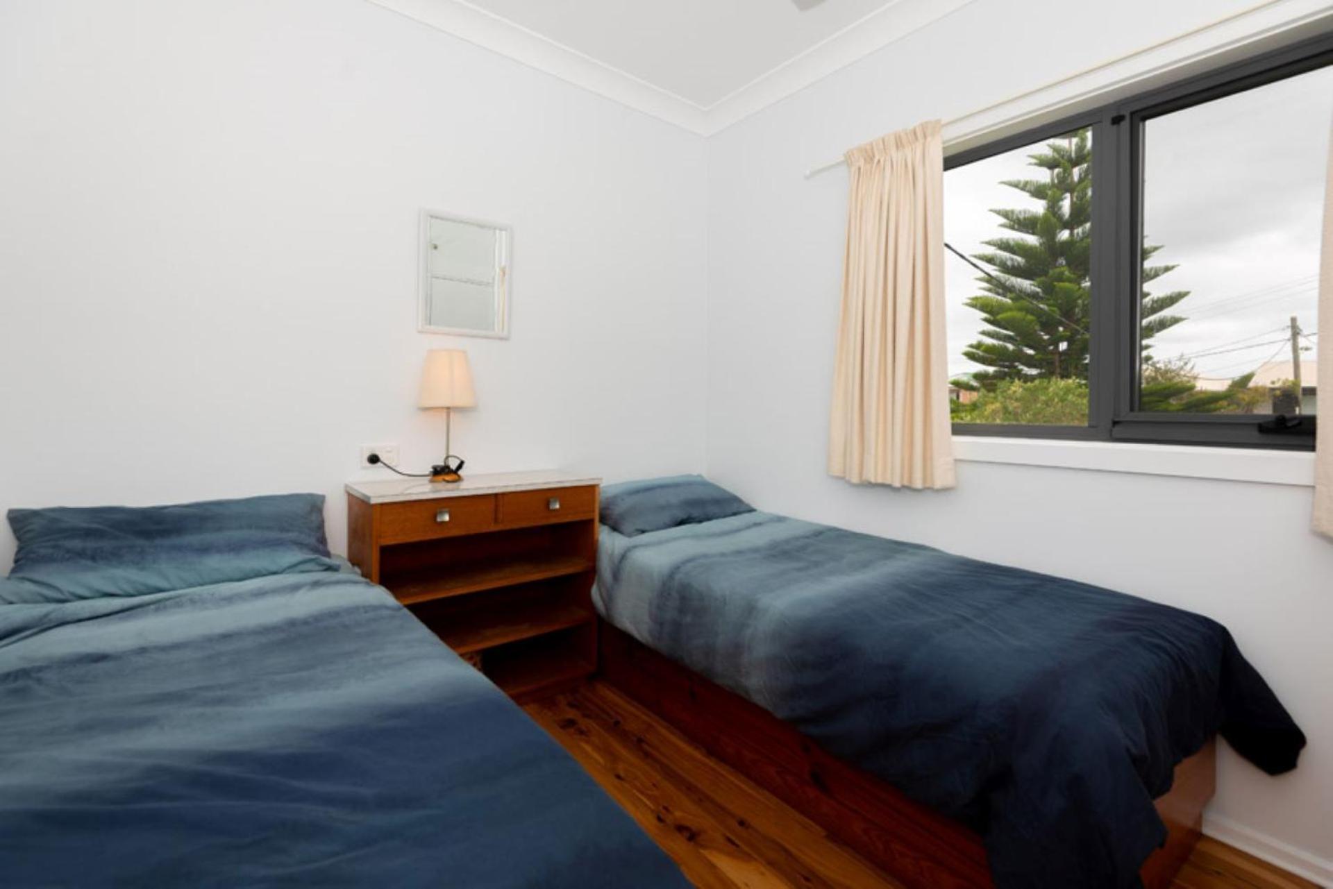 Jenkins Beach House Galwad y mor Call of the Sea
