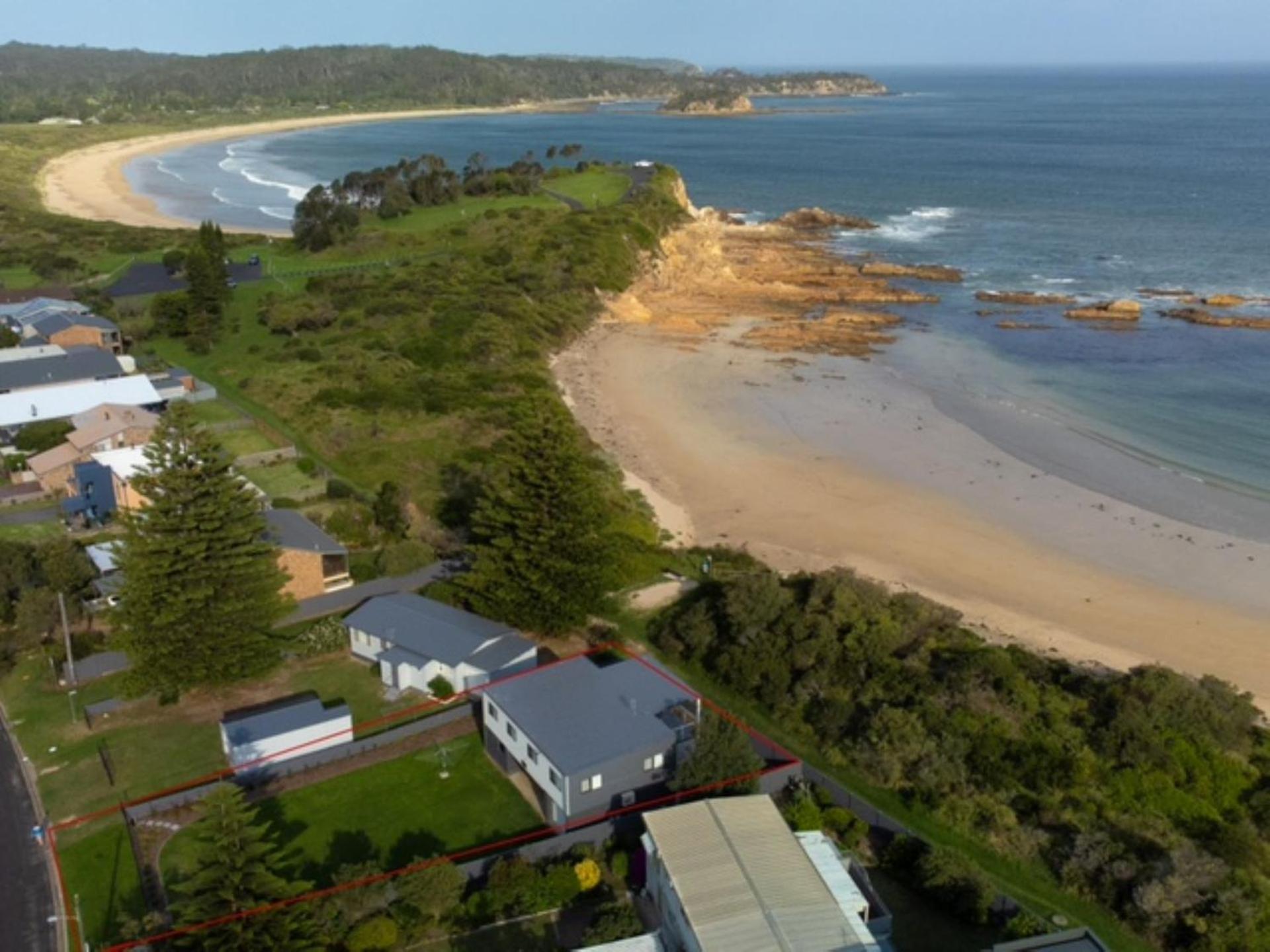 Jenkins Beach House Galwad y mor Call of the Sea