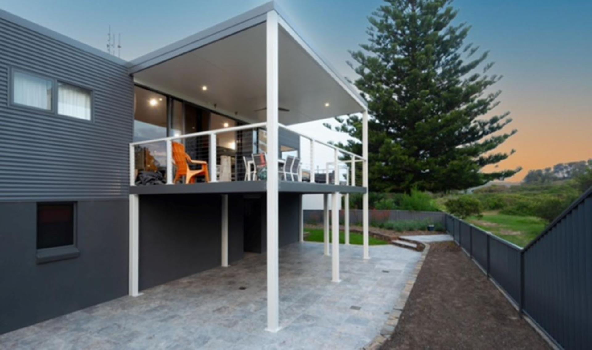 Jenkins Beach House Galwad y mor Call of the Sea
