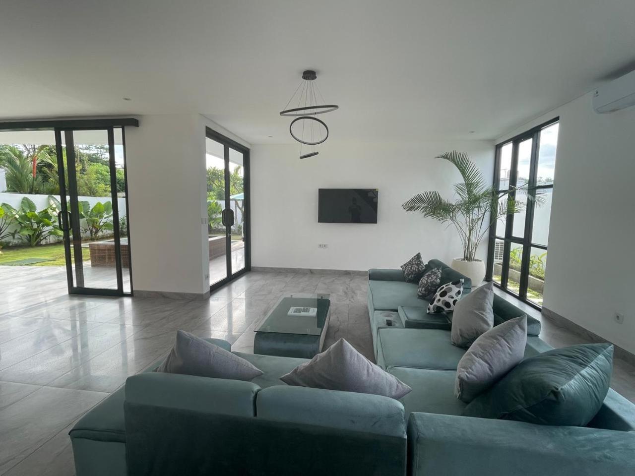 new large Villa, Bingin view 5