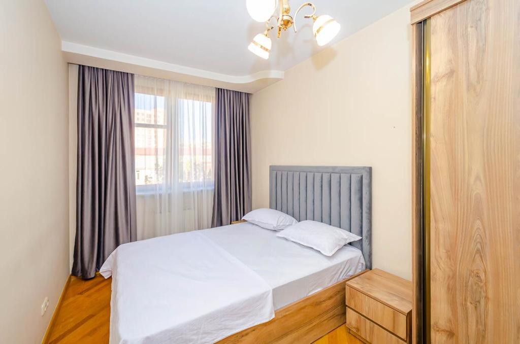 40 excellent three-room apartment in the center of Yerevan