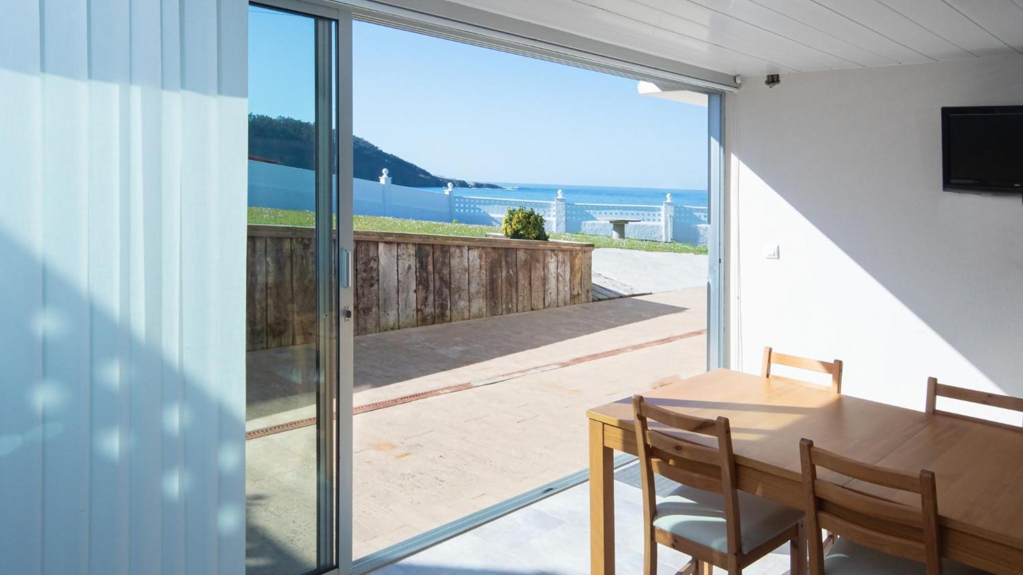 AG Casa Vilamar en primera linea de playa Razo view 2