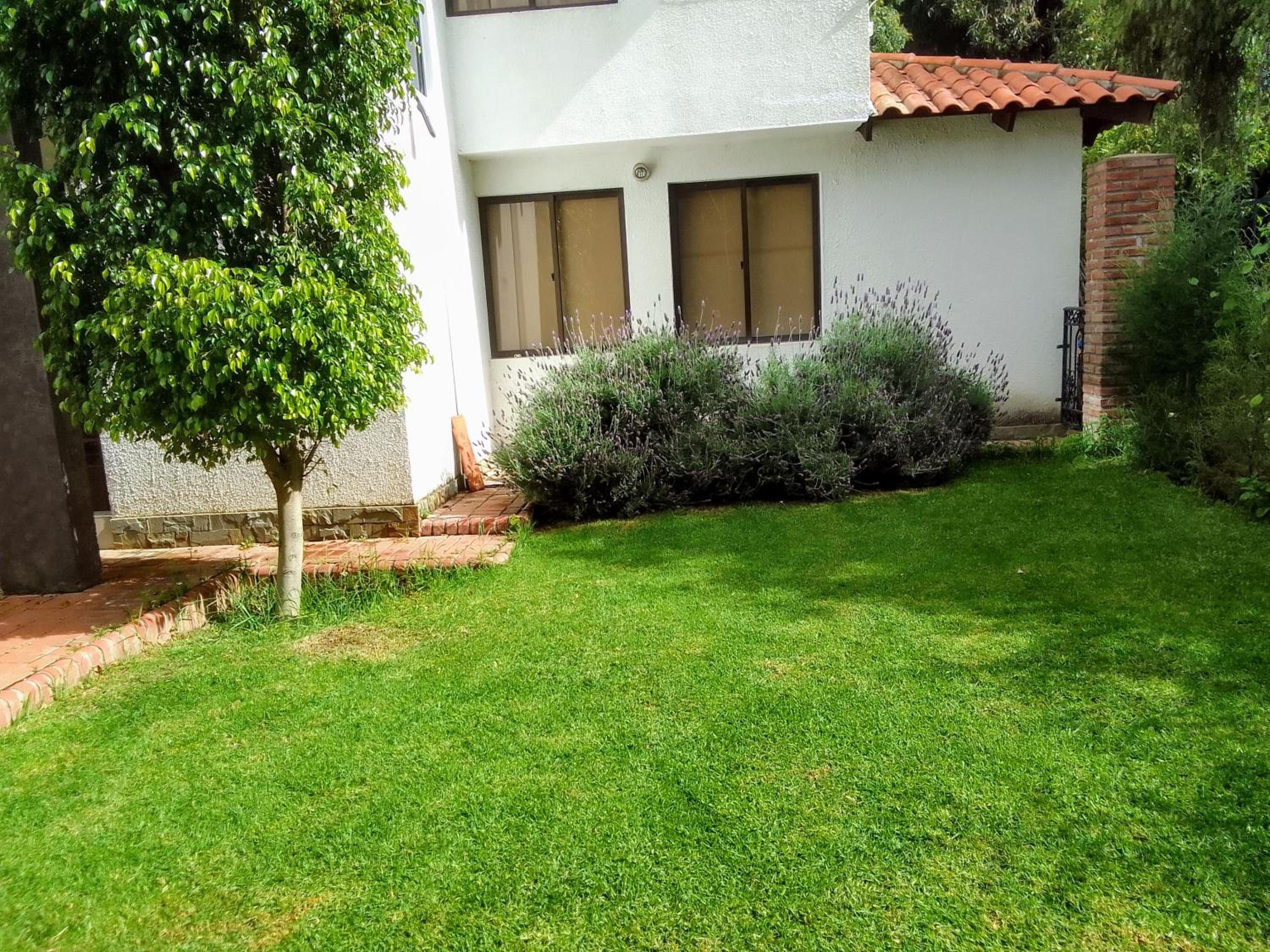 Linda casa de campo con todas las comodidades de la ciudad