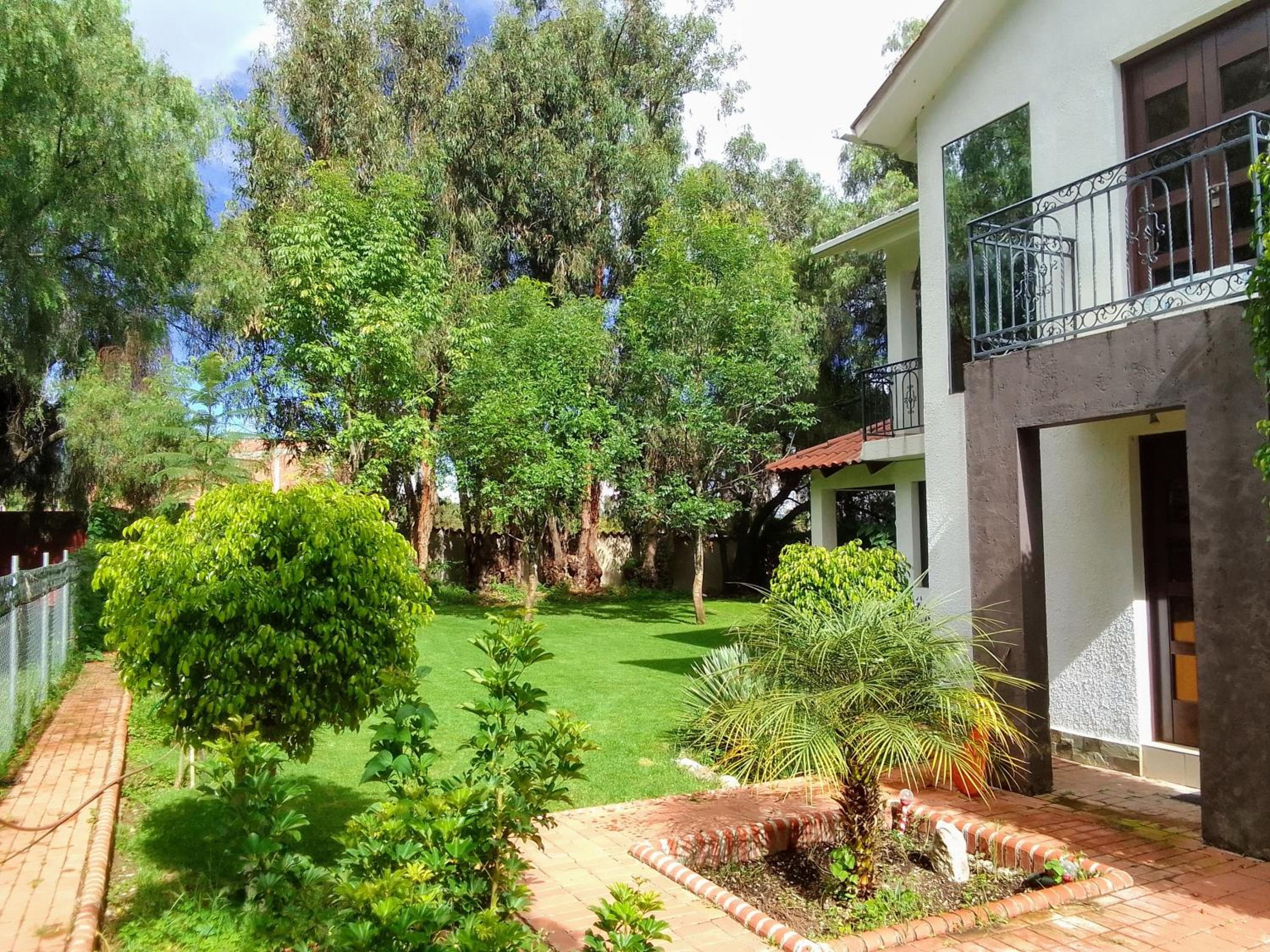 Linda casa de campo con todas las comodidades de la ciudad