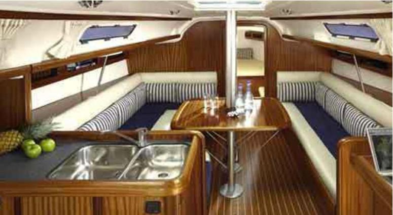 Sleep aboard a beautiful sailboat in Lisbon