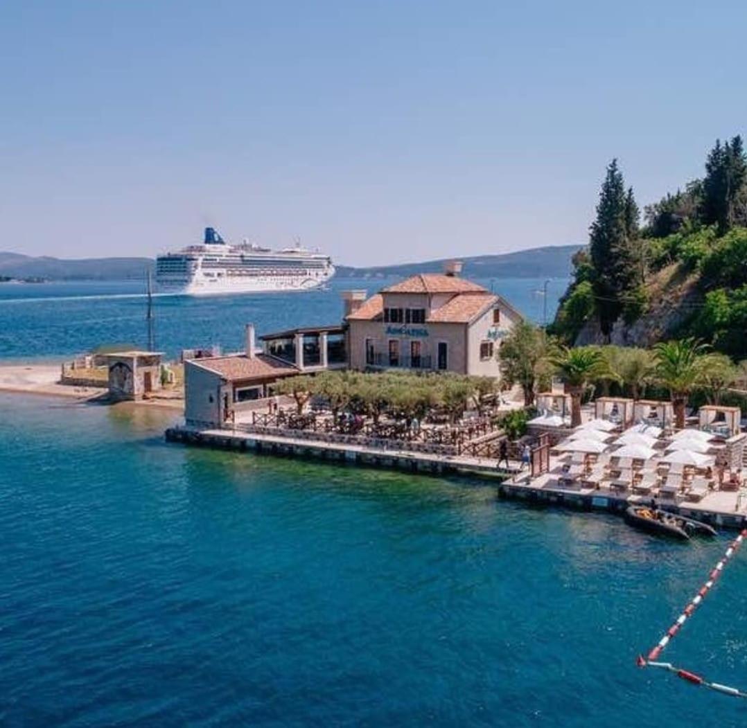 Boka Vista Sea View & Swimming pool