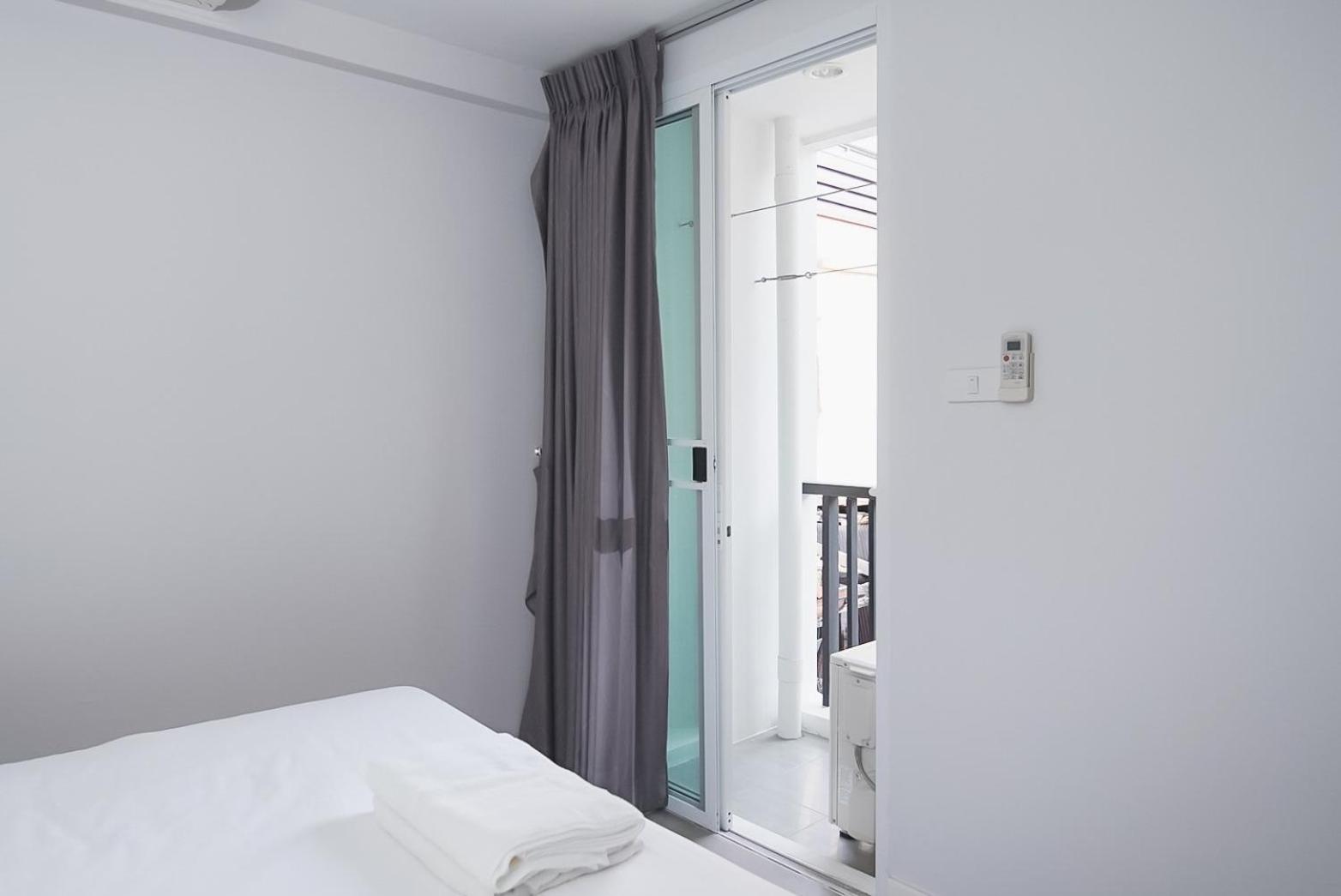 Mitr Inn Mrt Samyot Station - The Grand Palace