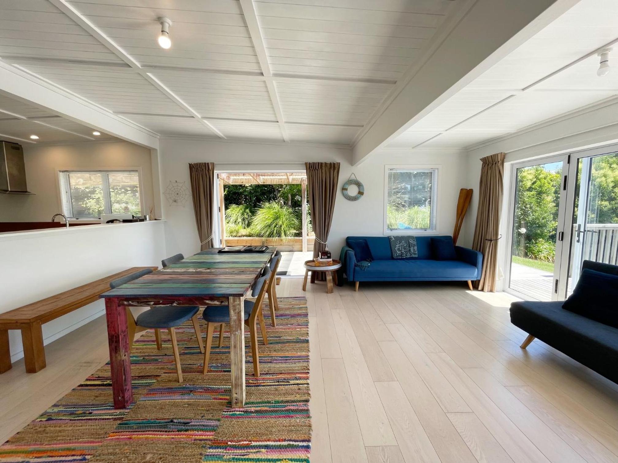 Oneroa Village Oasis - Stay Waiheke view 5