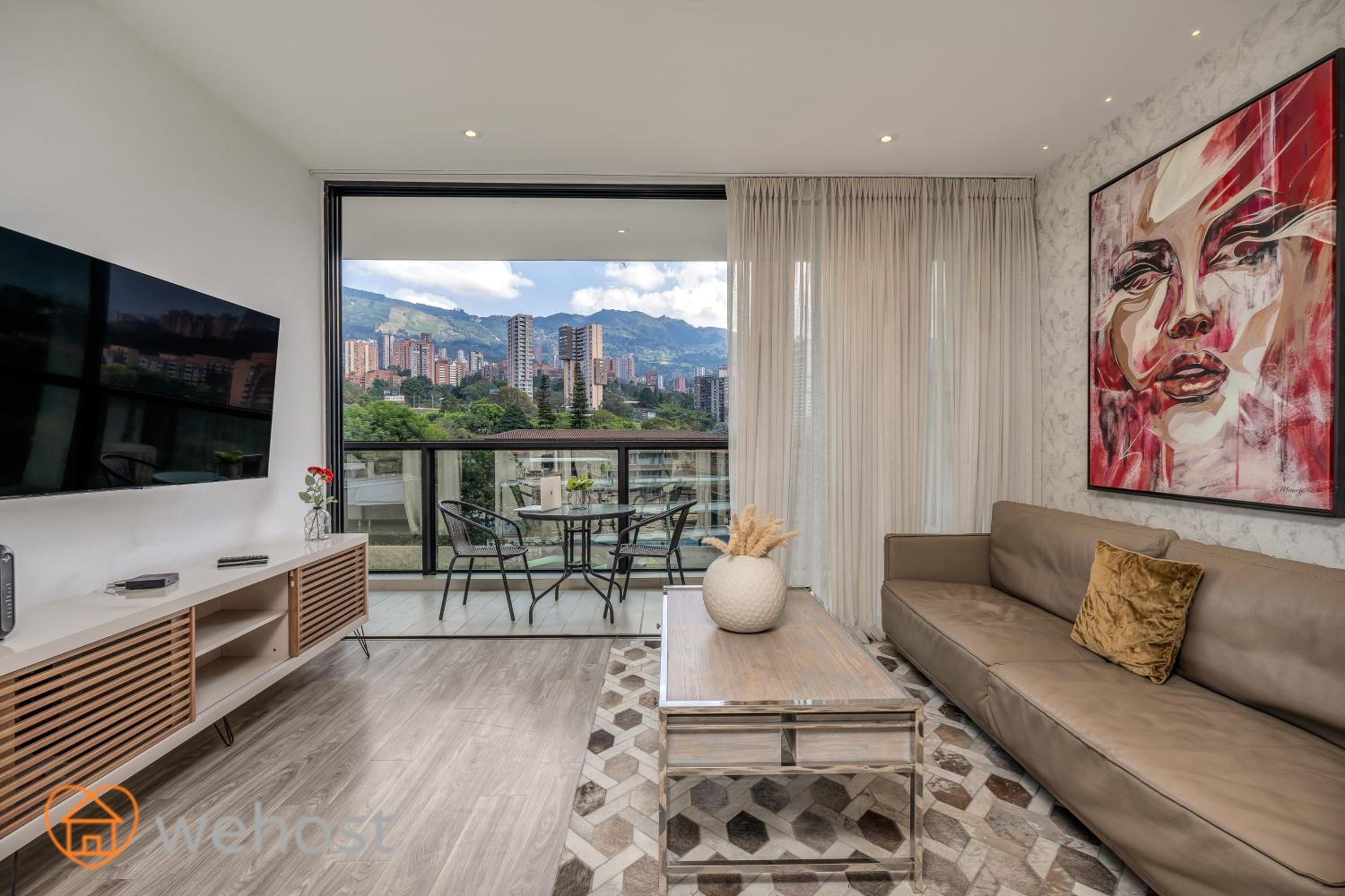 Luxury 2 Bedrooms With Ac & Panoramic Views 724