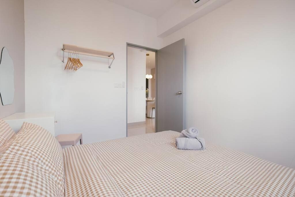NEW! French Design 3BR InfinityPool M Vertica