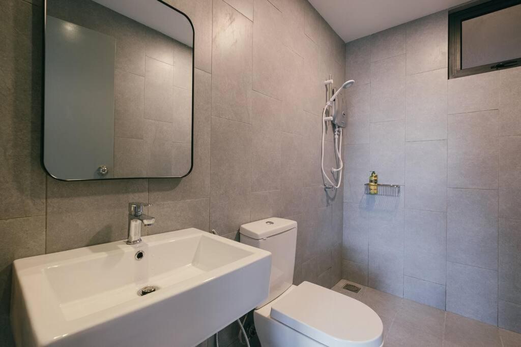 NEW! French Design 3BR InfinityPool M Vertica