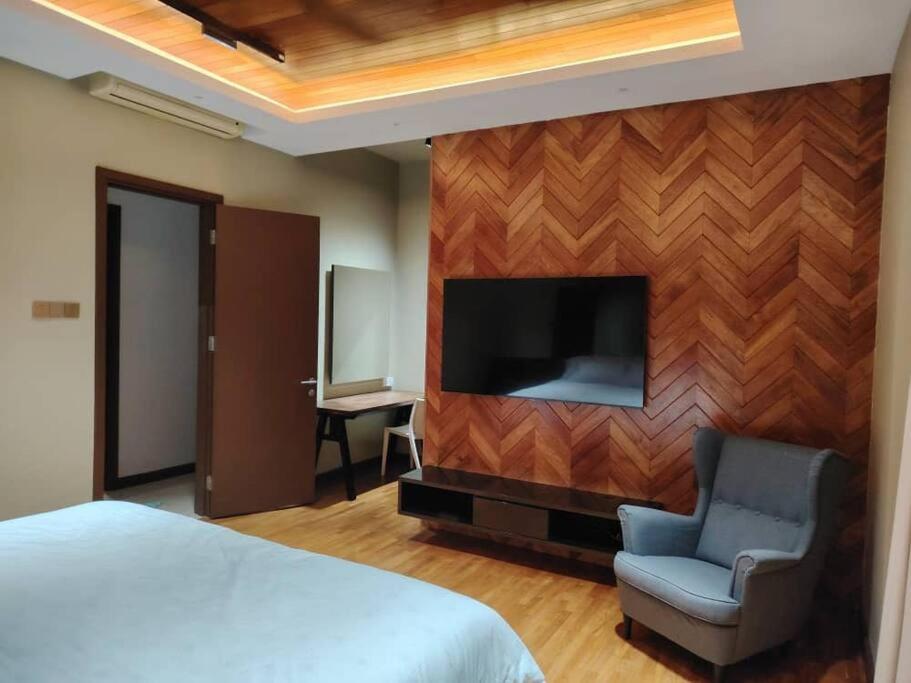 'Resort Living at the Heart of KLCC'