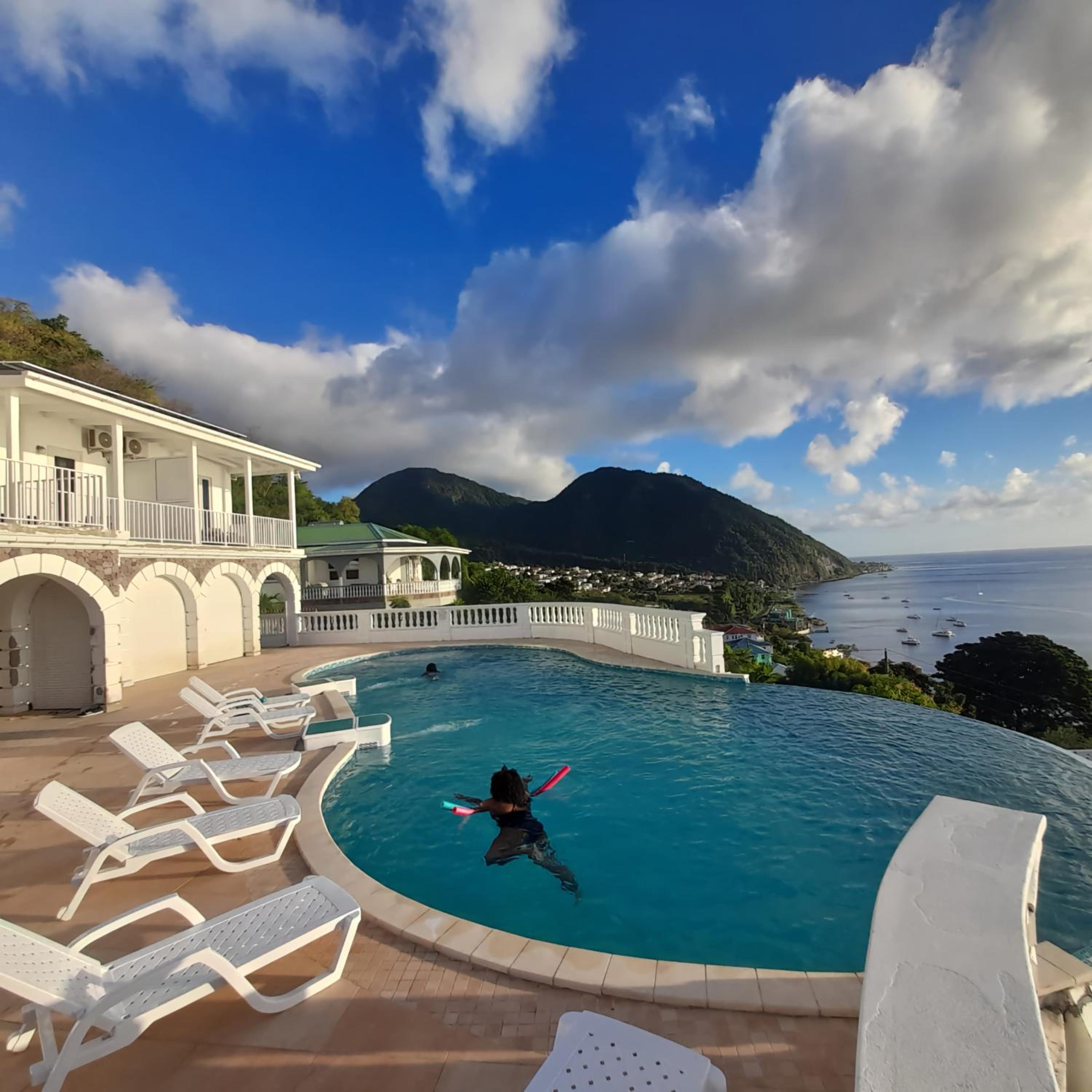 ElDorado Guesthouse & Car Rental