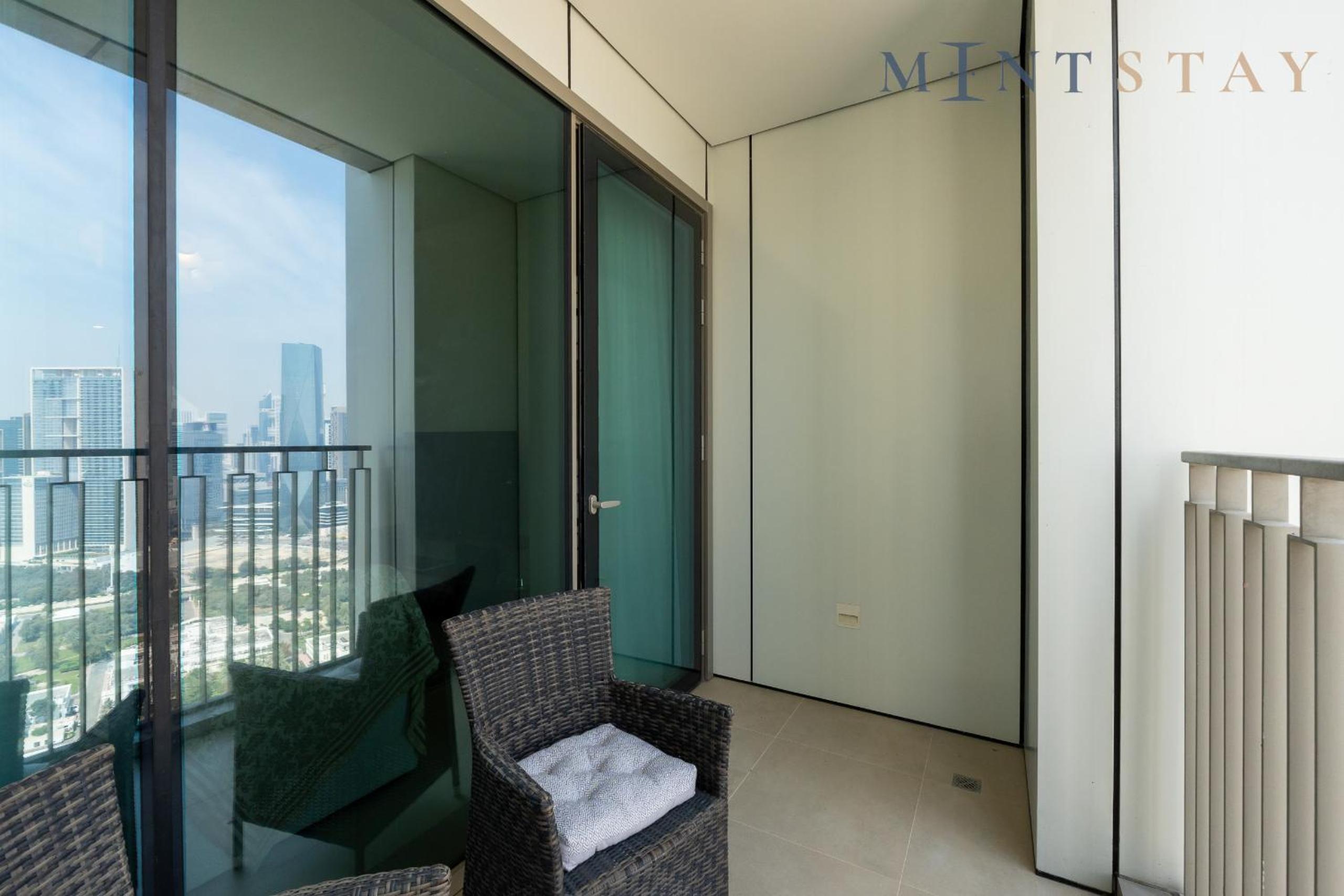 Downtown Views II City View, Downtown Dubai - Mint Stay