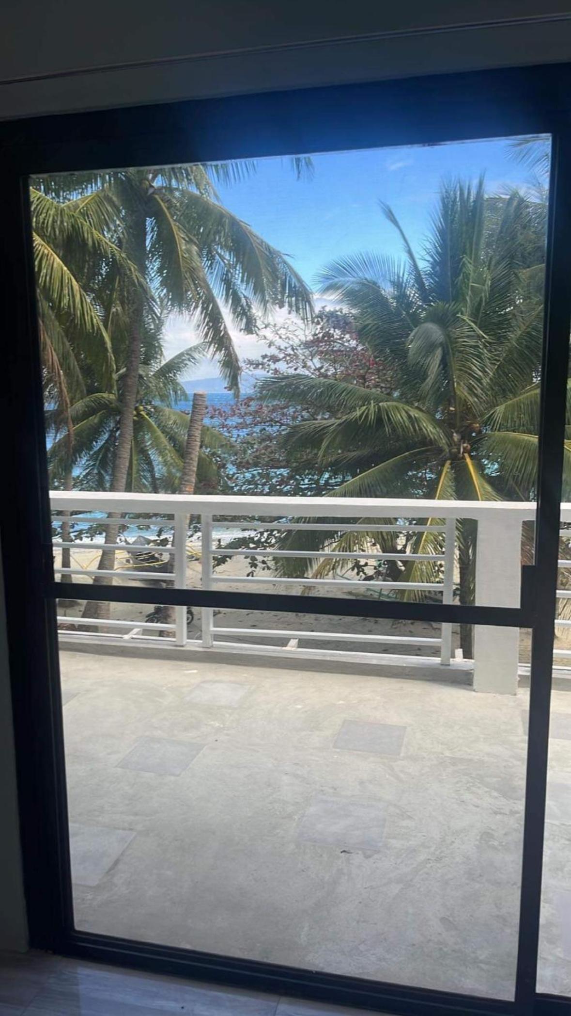 Da Arreglados’ Beach House