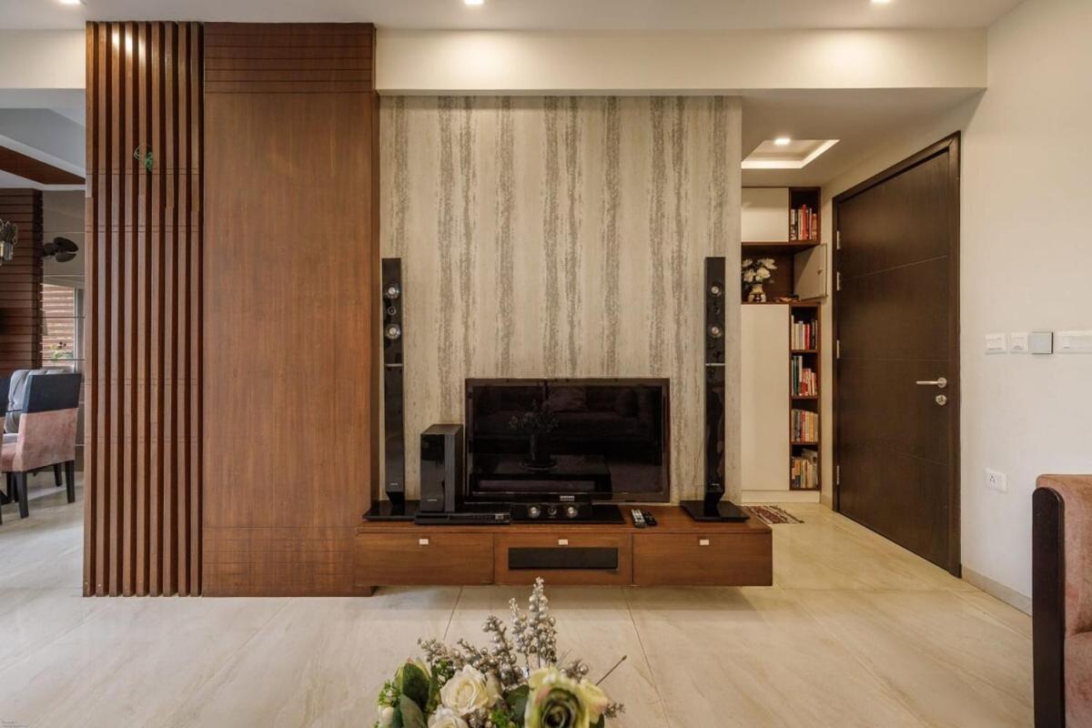 Indigo Apartment by Red Olive 3BHK ,Pool, Near Manyatta Tech Park view 4