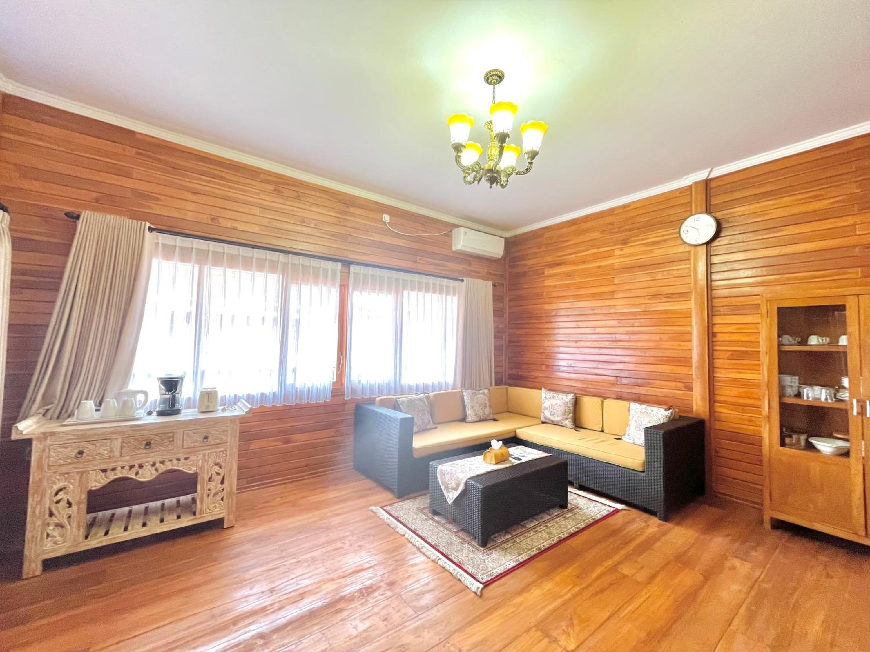 Rosewood Villa