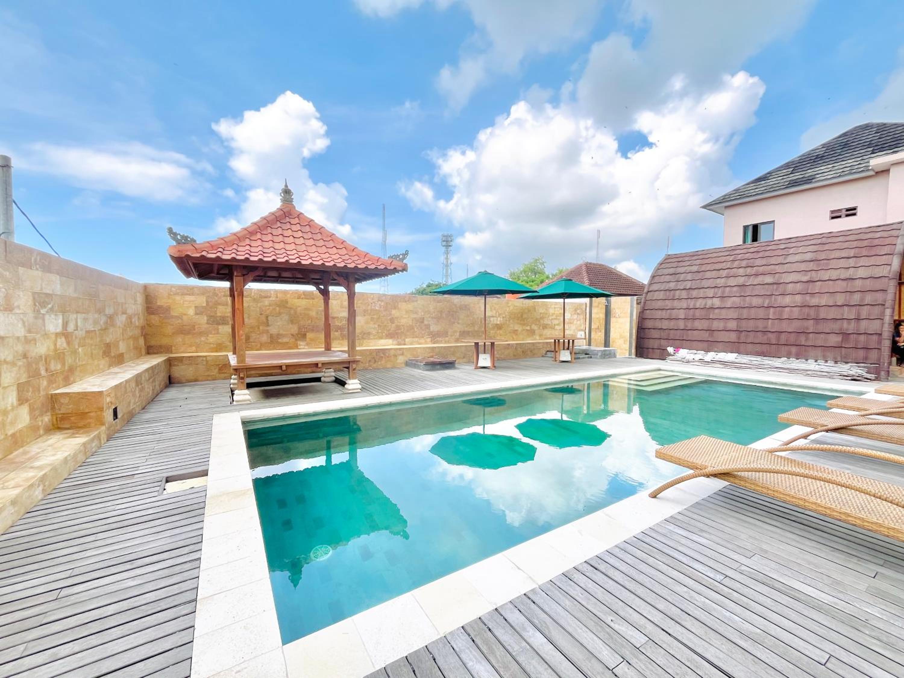 Rosewood Villa