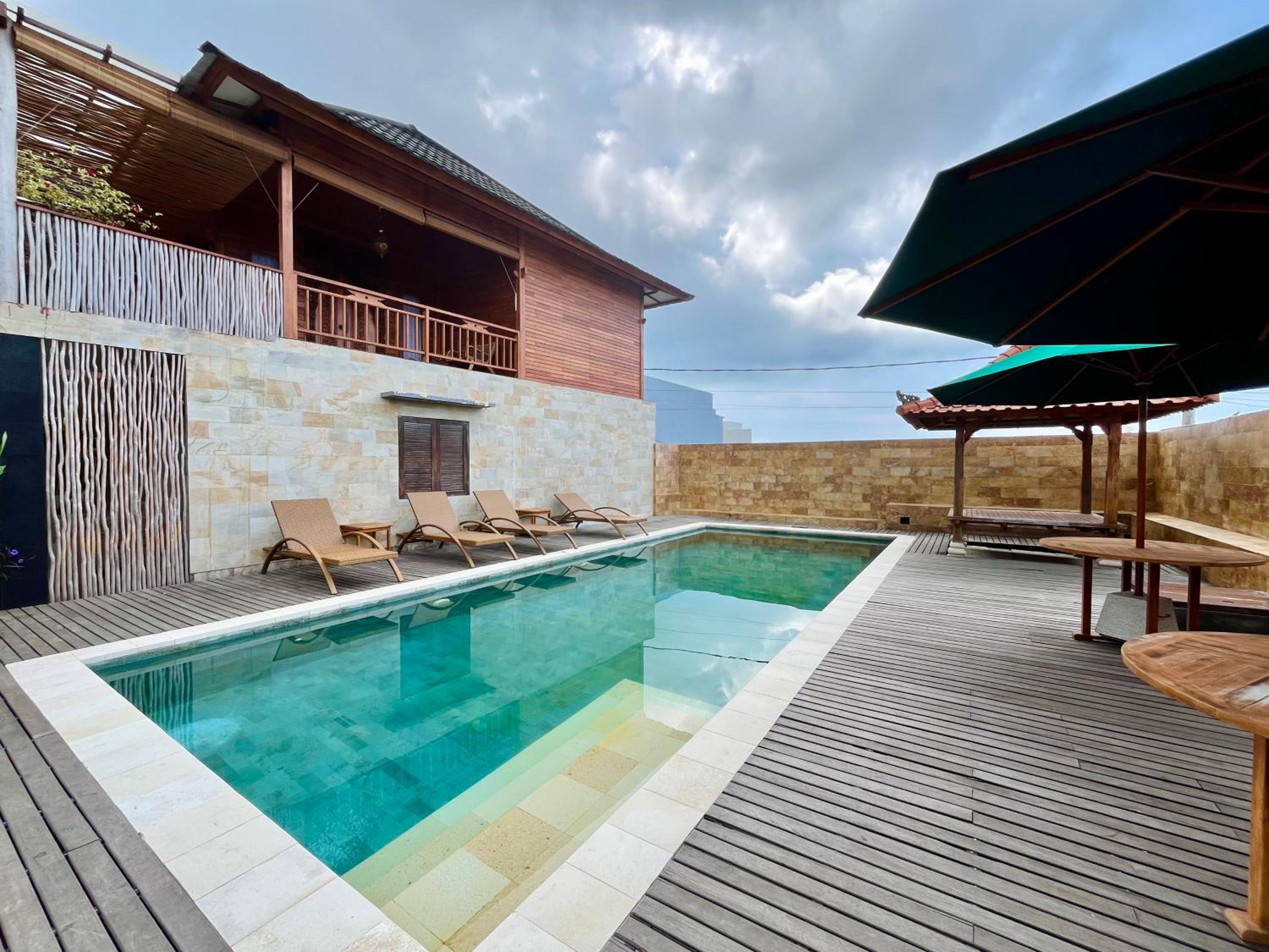 Rosewood Villa