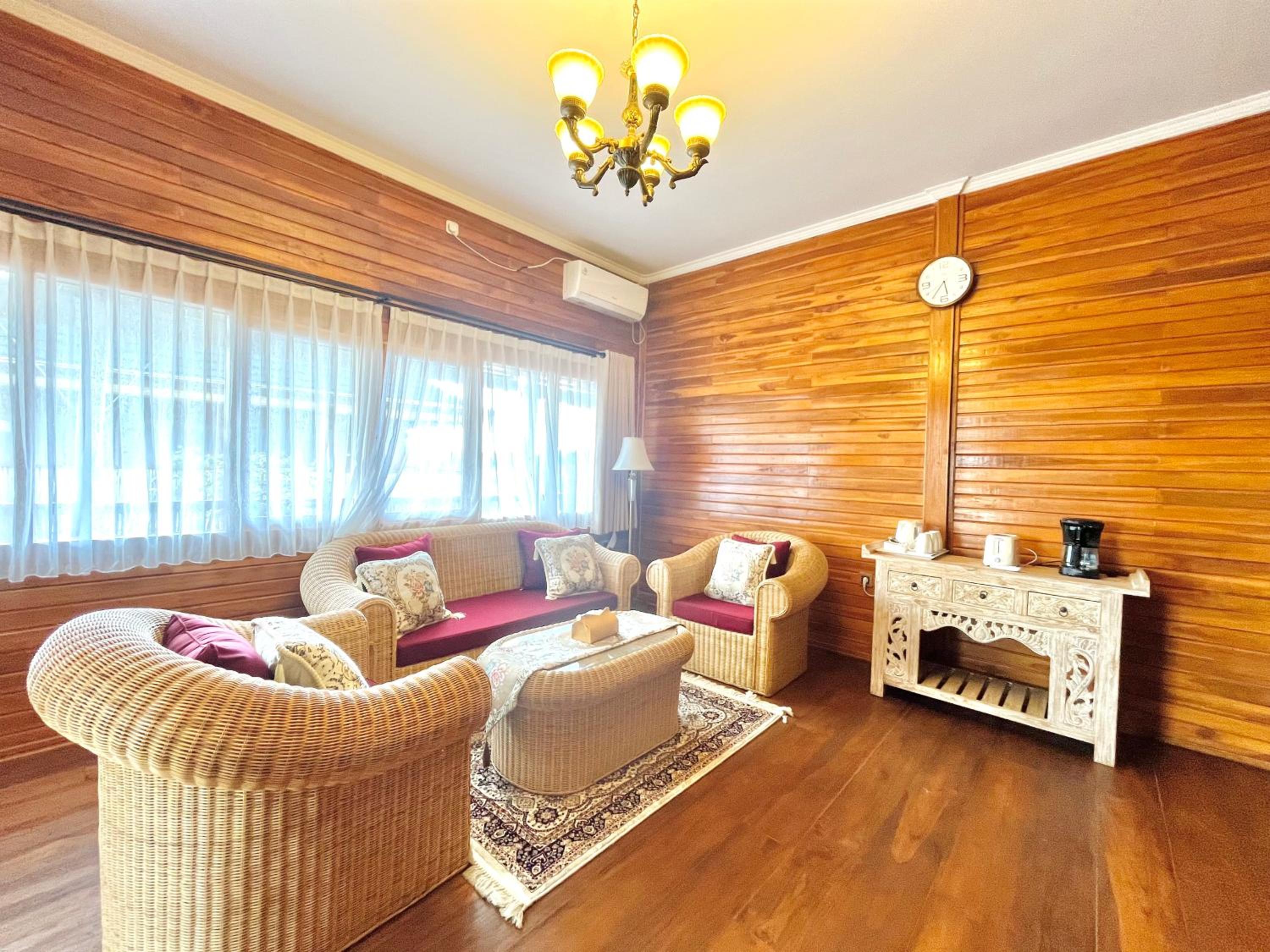 Rosewood Villa