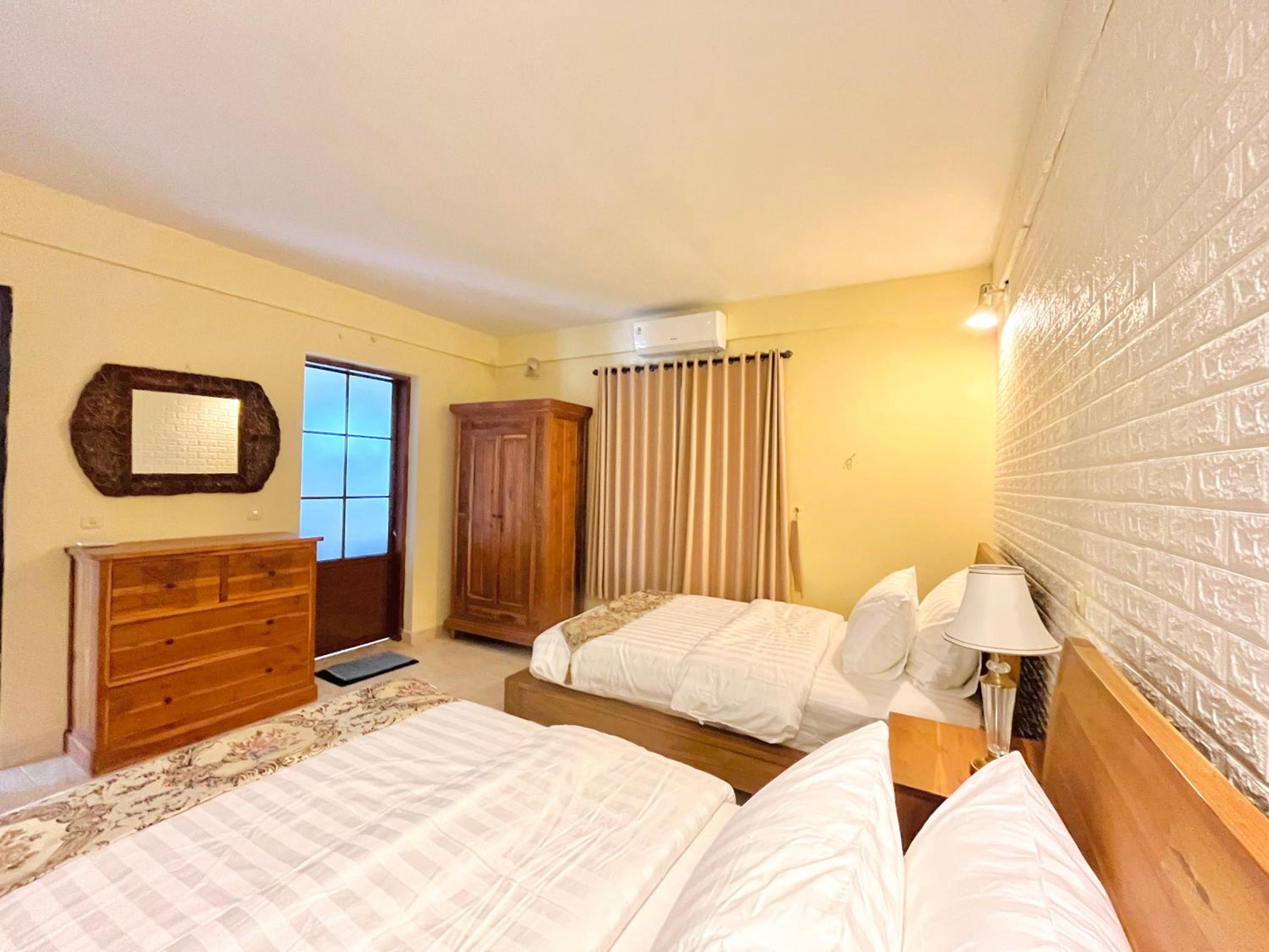 Rosewood Villa