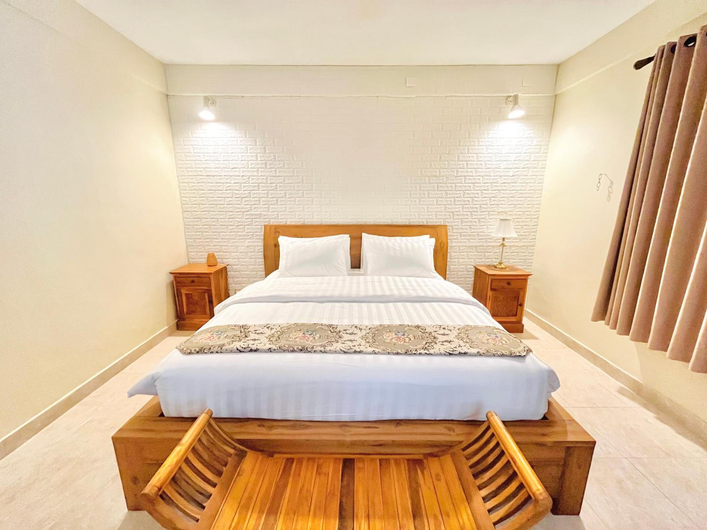 Rosewood Villa