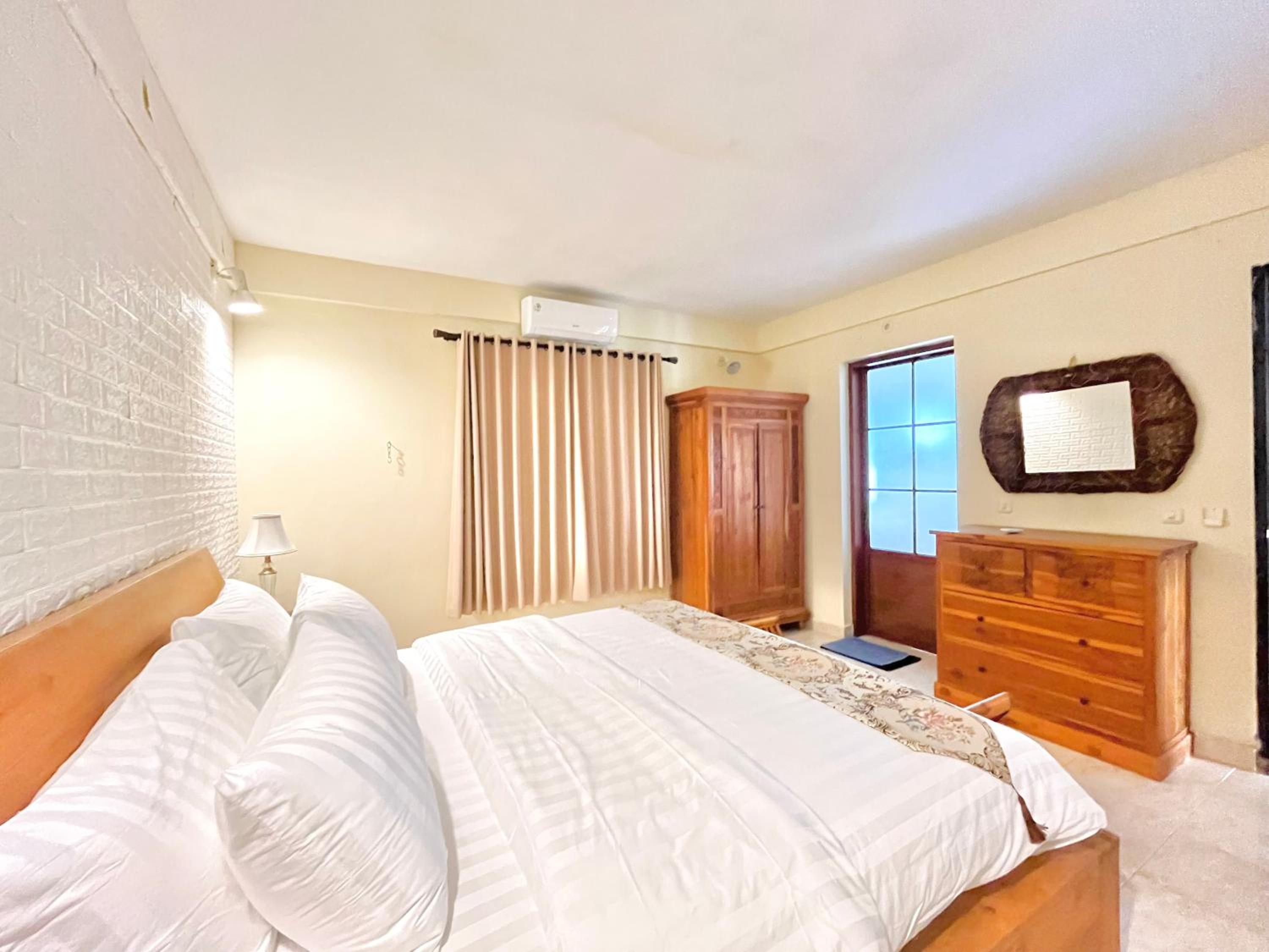 Rosewood Villa