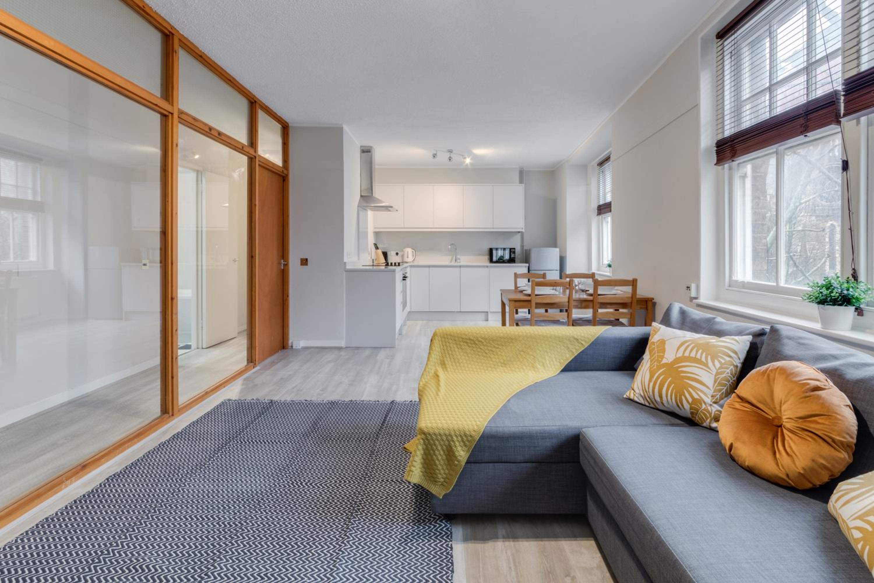Spacious 1 Bed Apartment- Close to Kings Cross Station