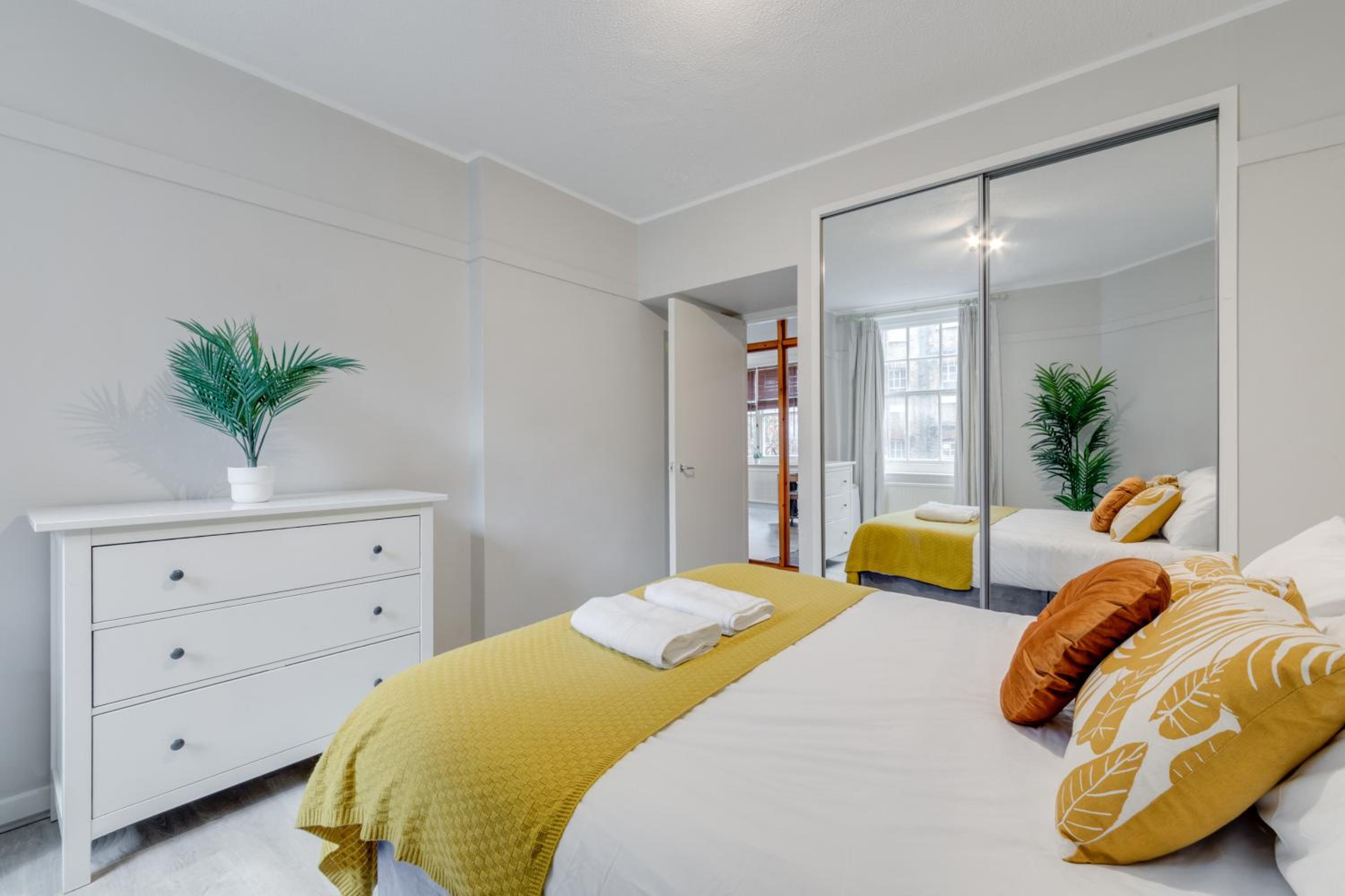 Spacious 1 Bed Apartment- Close to Kings Cross Station