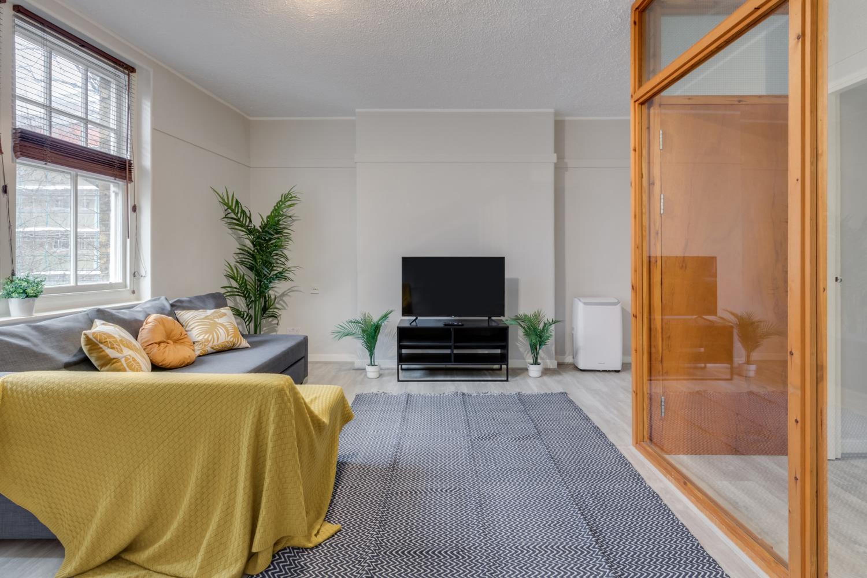 Spacious 1 Bed Apartment- Close to Kings Cross Station