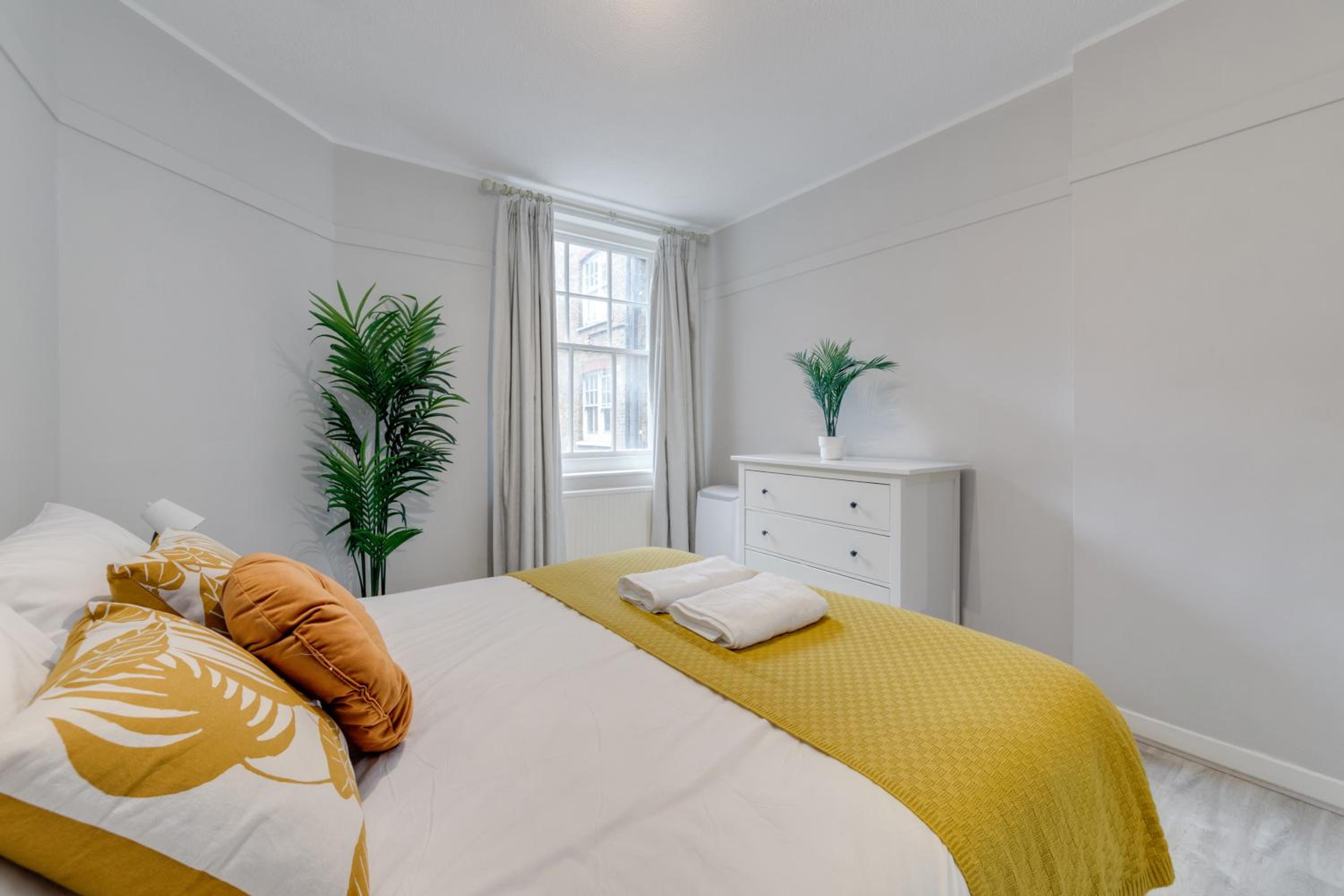 Spacious 1 Bed Apartment- Close to Kings Cross Station