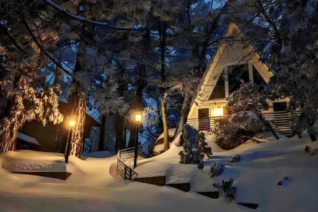 Riverside Vacations - The Scandia, A-Frame Chalet -Fireplace  Hot tub - Property Image 1