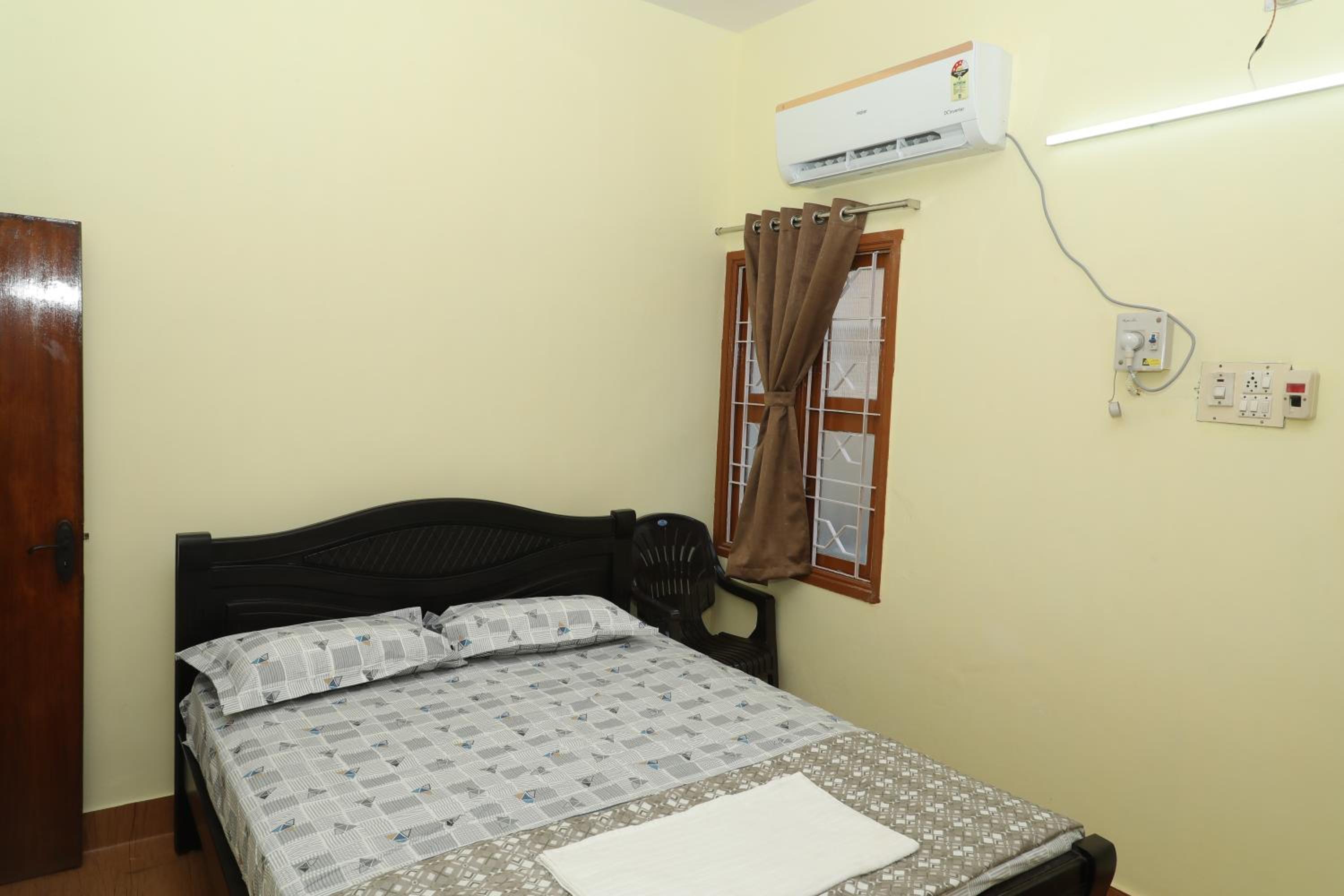 Vellore Service Apartments Unit 1 view 4