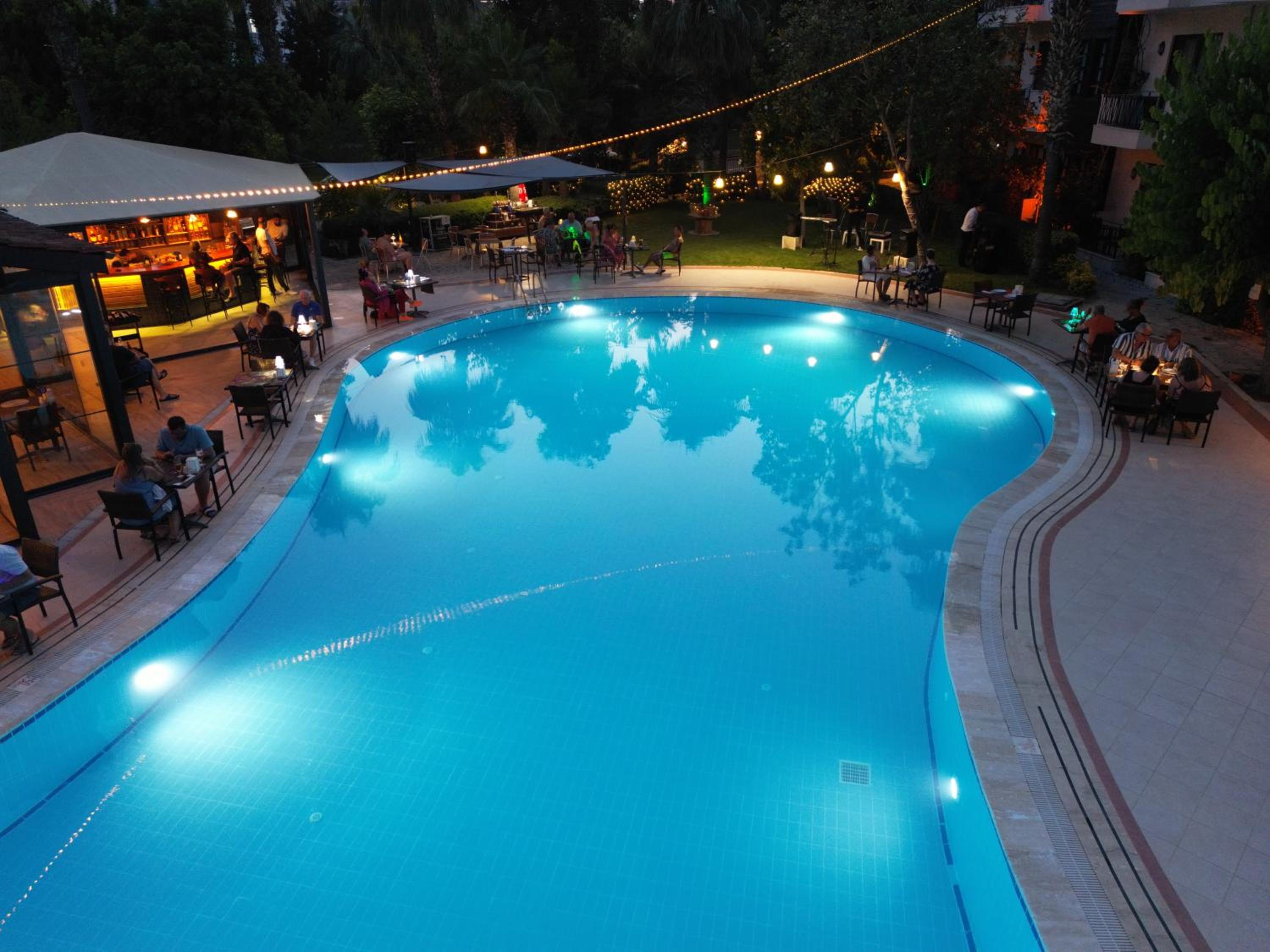 Side Vacations - LEMAS SUITE HOTEL - Property Image 5