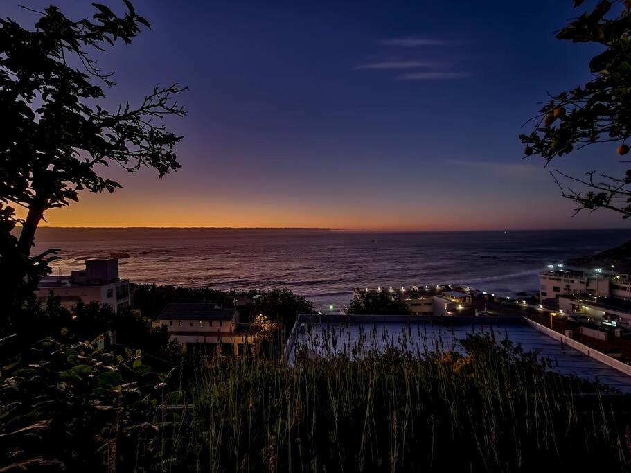 Clifton Haven with Ocean View, Pool, Braai & Office view 2