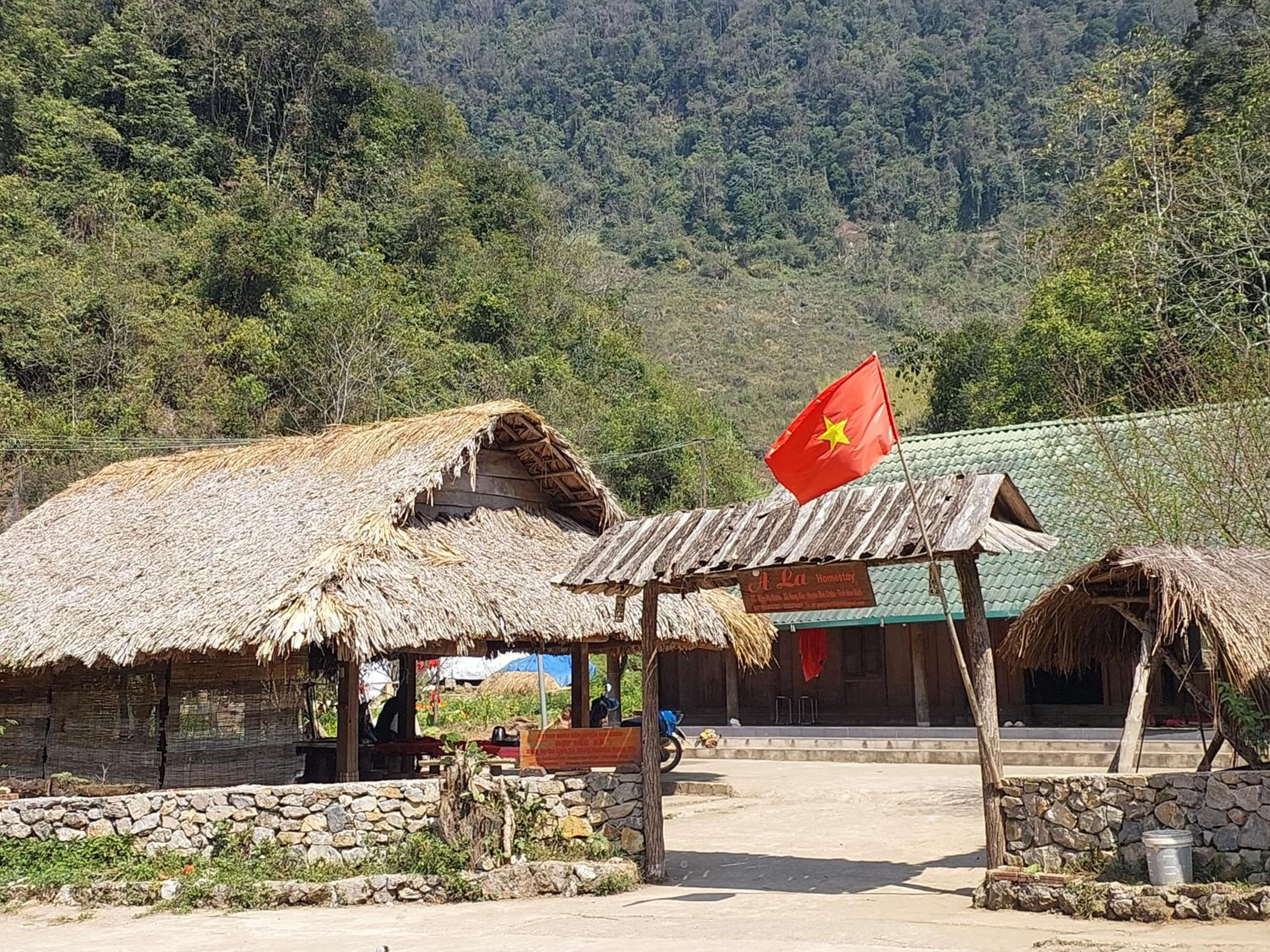 A La Homestay