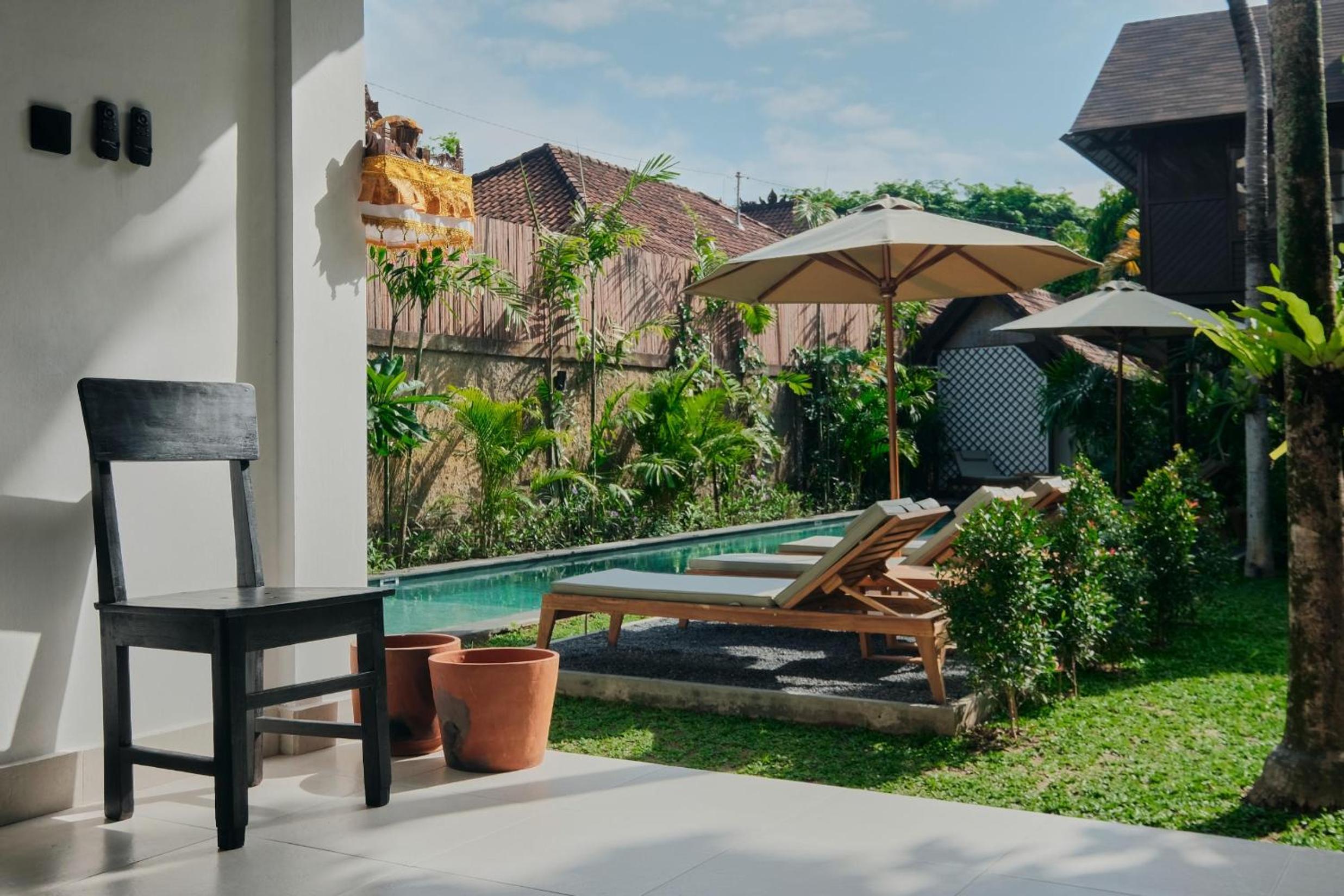 Nativ Living Villa Legian 6BR Villa 16px Big Group Walk to 66 Beach view 5