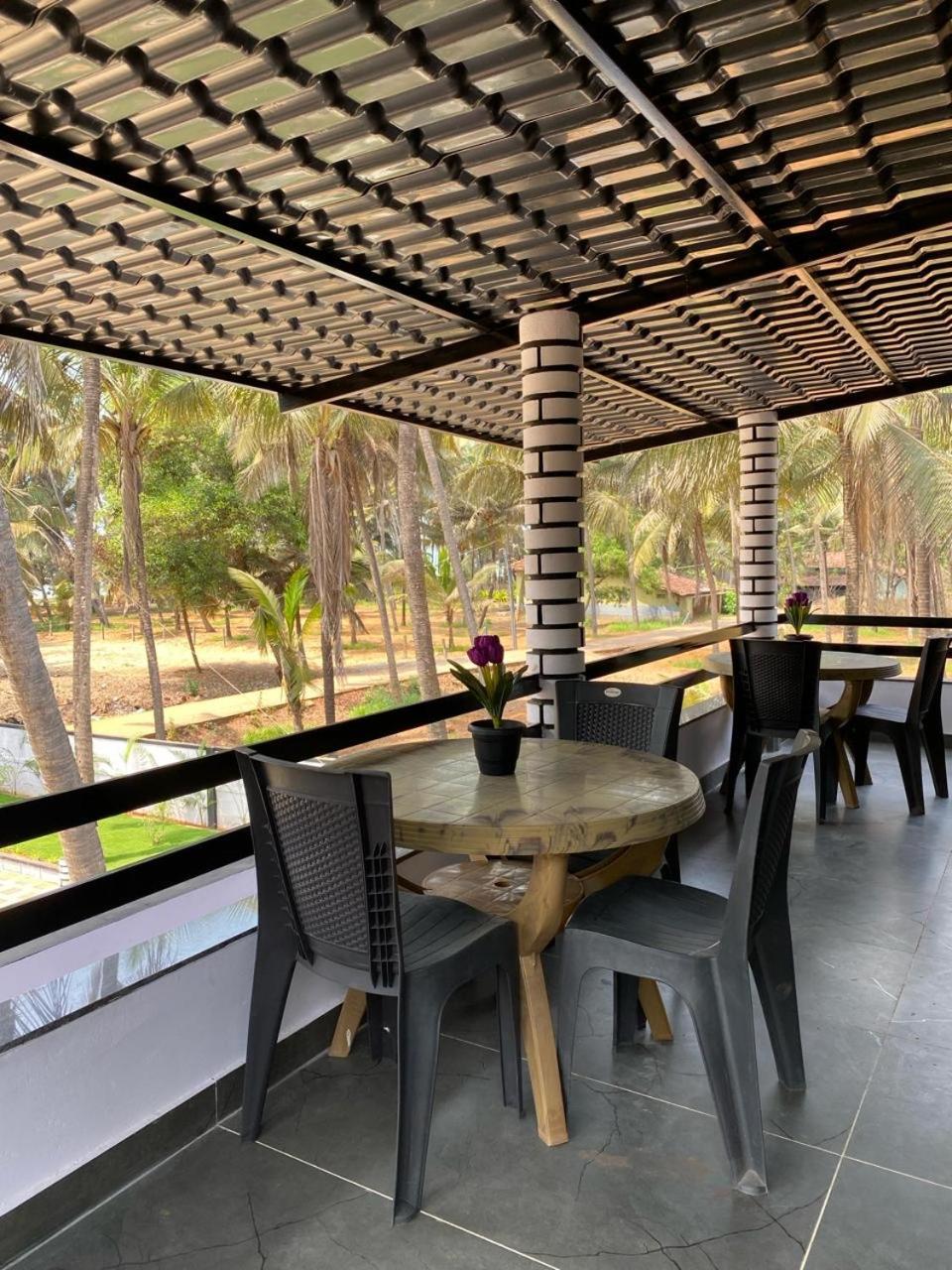 Rock n Ocean1, beach villa view 5