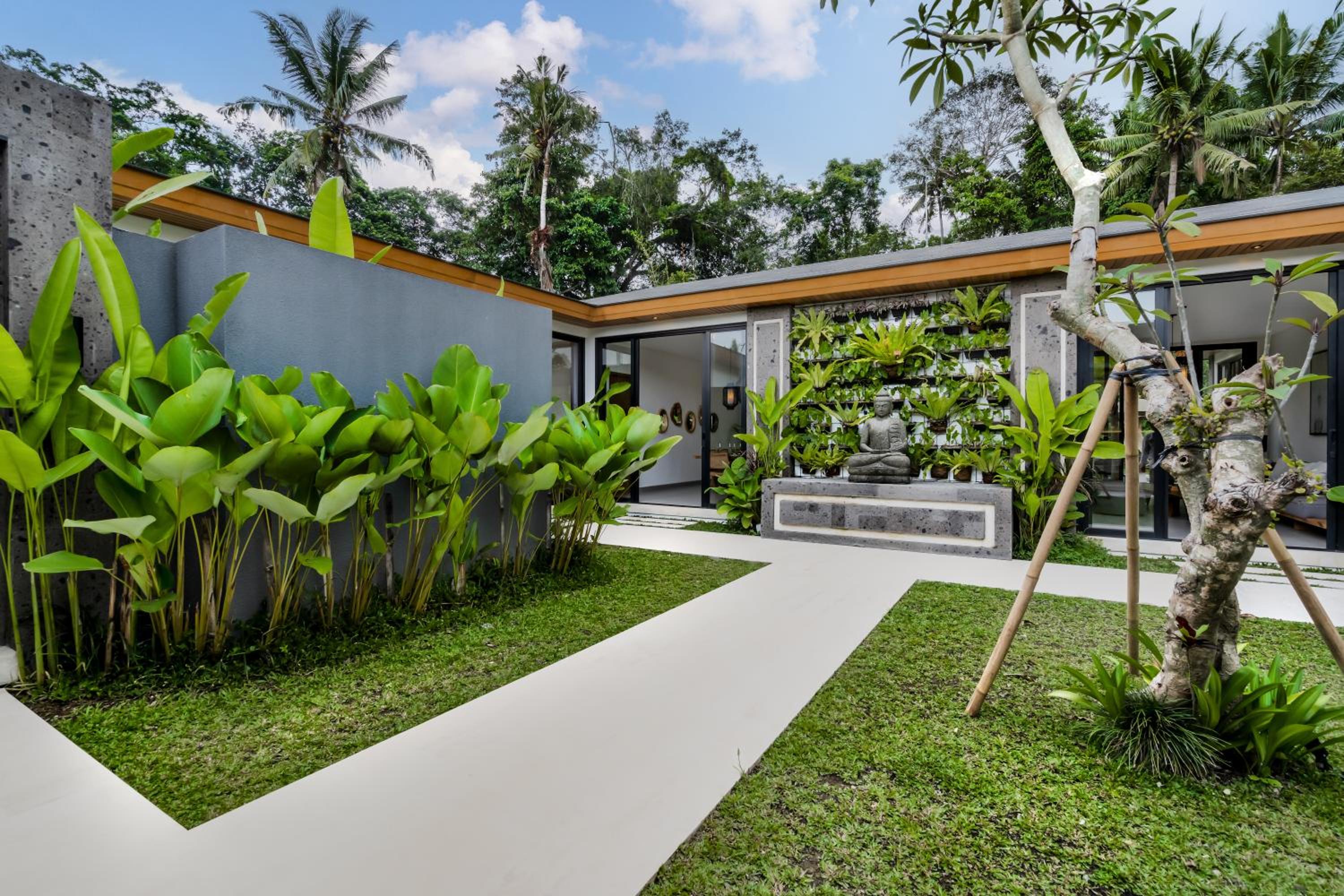 Villa Kamboja by BaliSuperHost