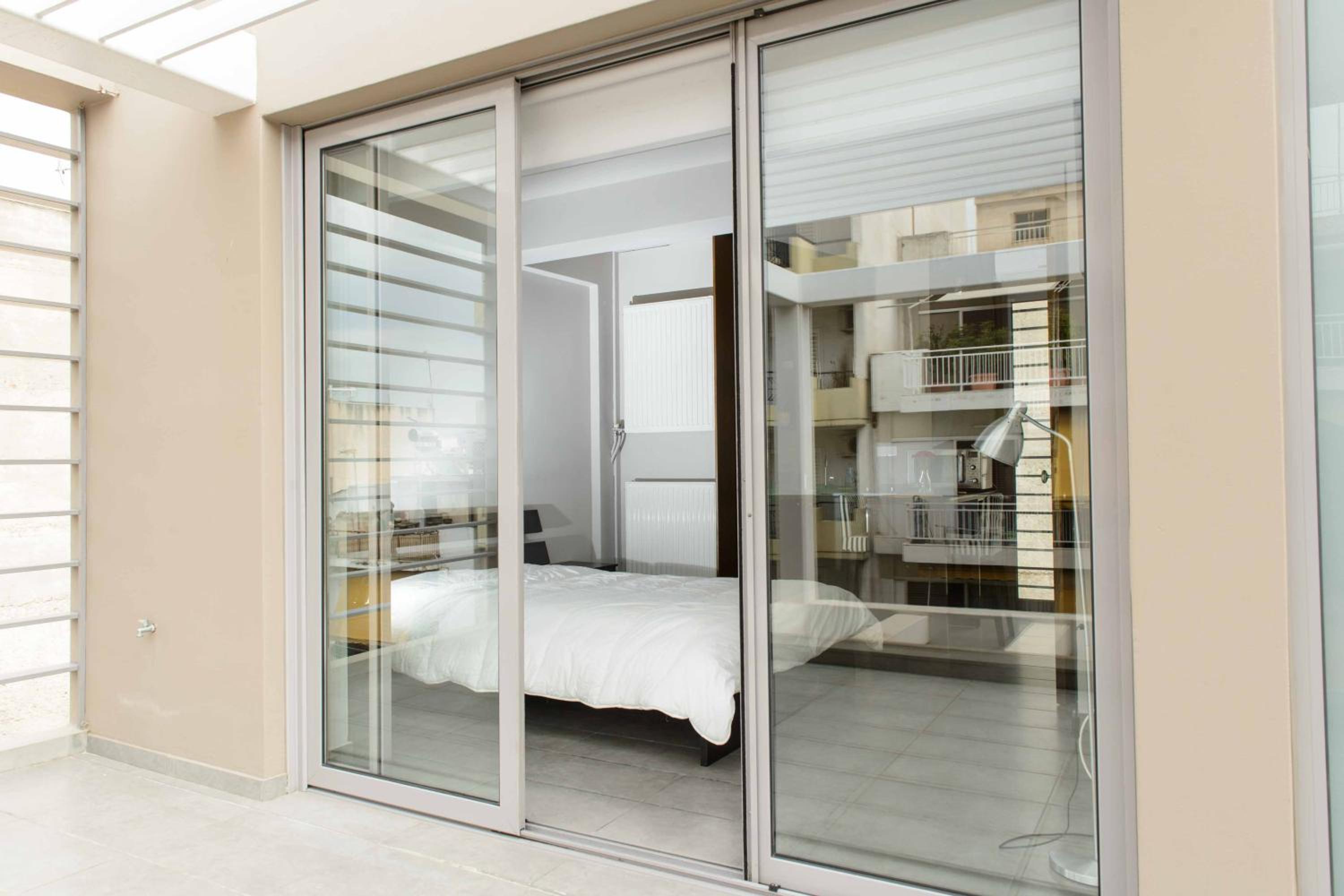 Bright Loft With Terrance - Next to Metro Kerameikos