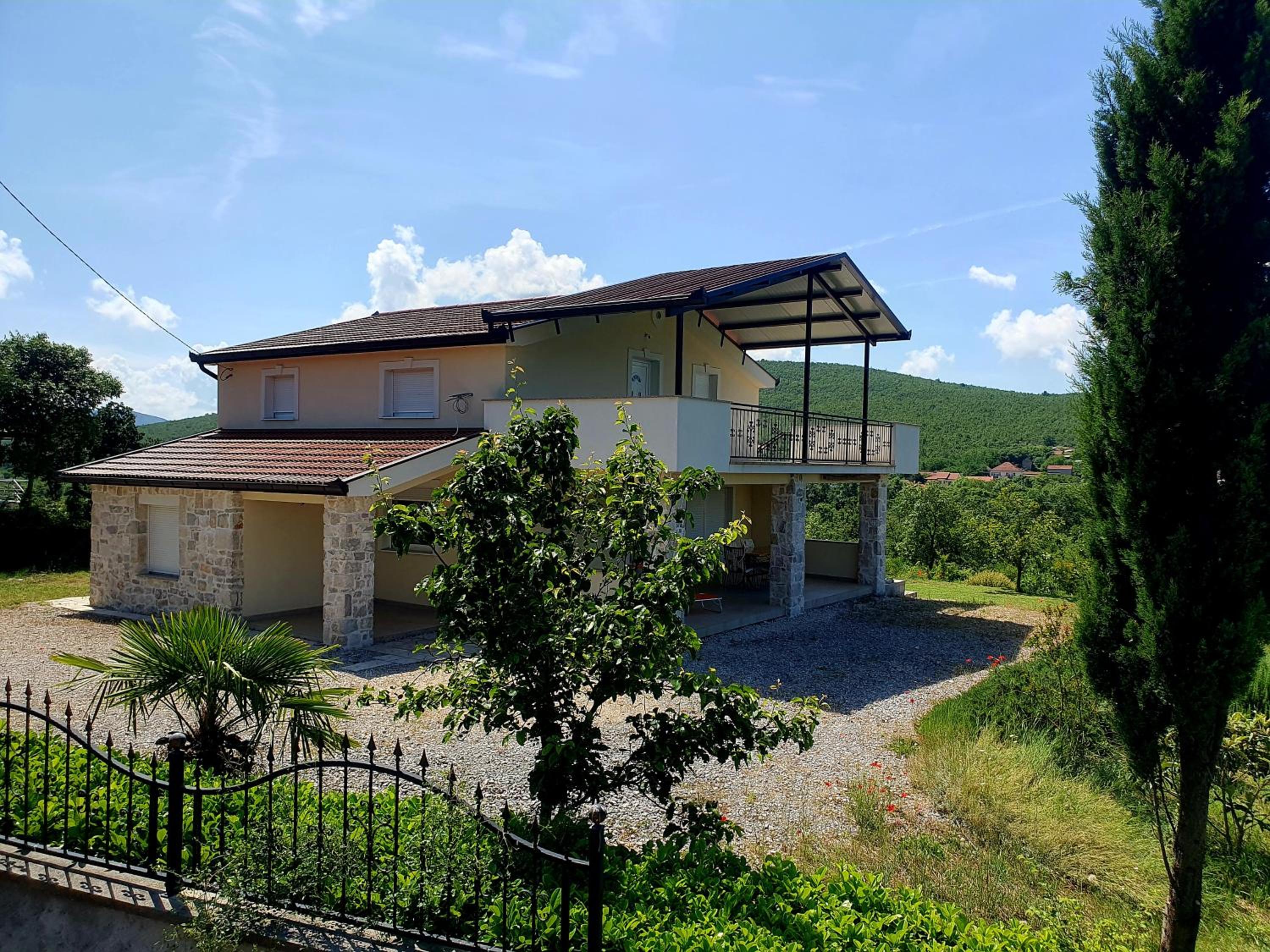 Riverside Bučine