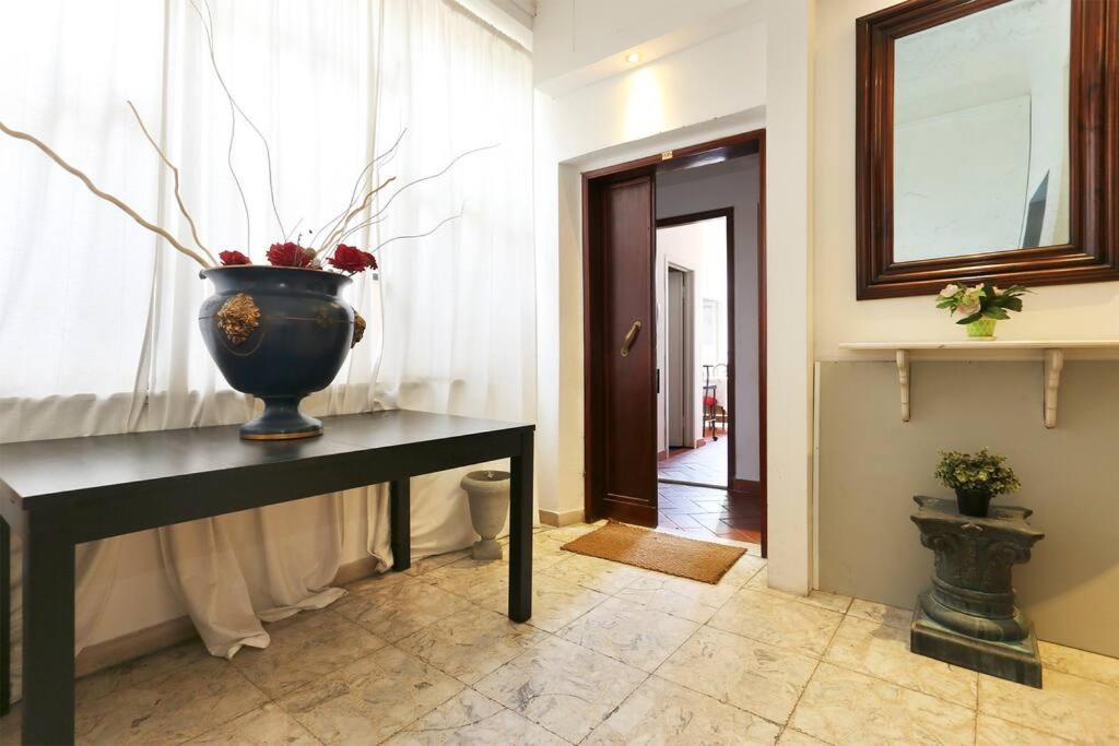 Borgognissanti Apartment 6