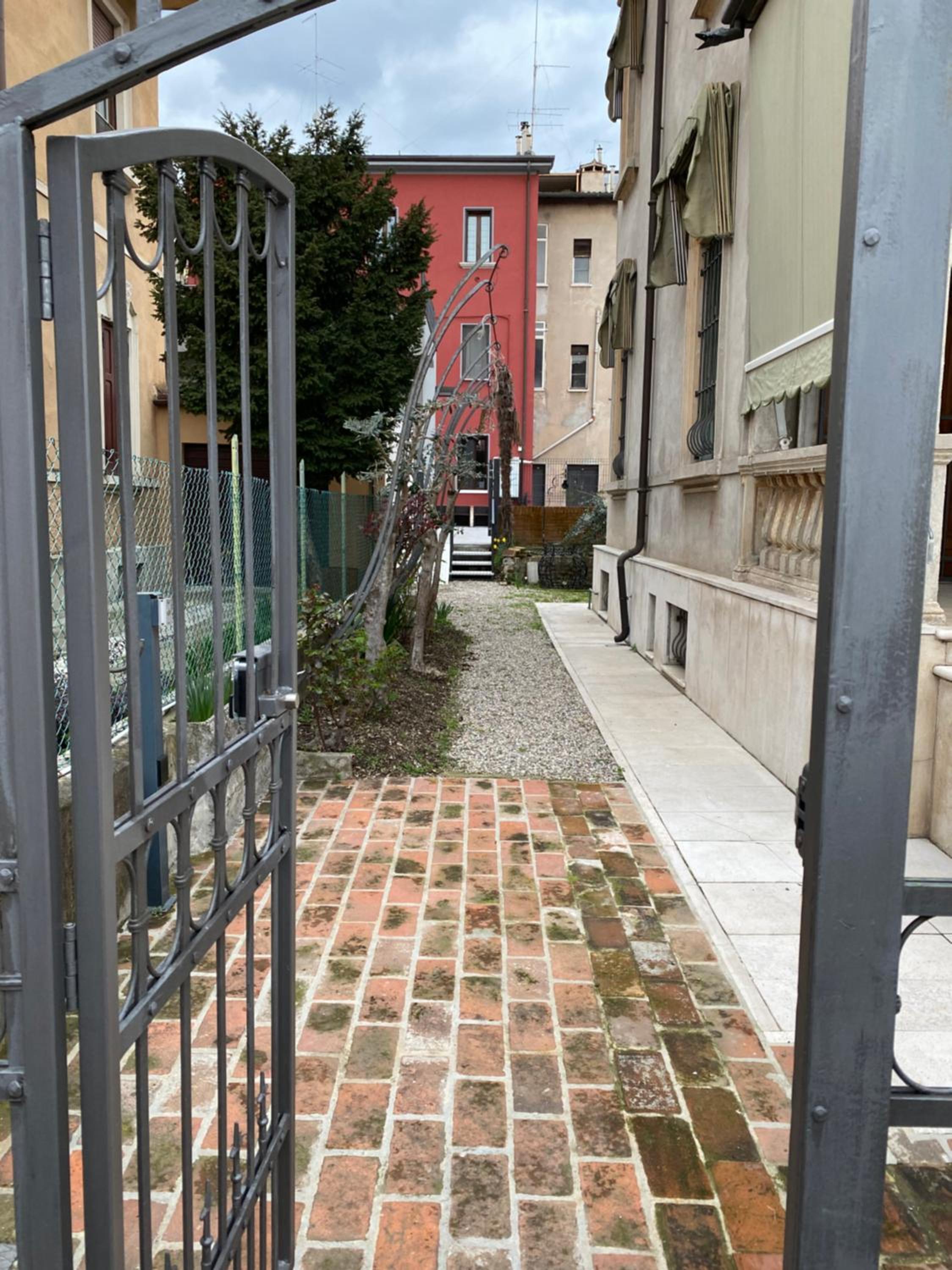 Photo 38