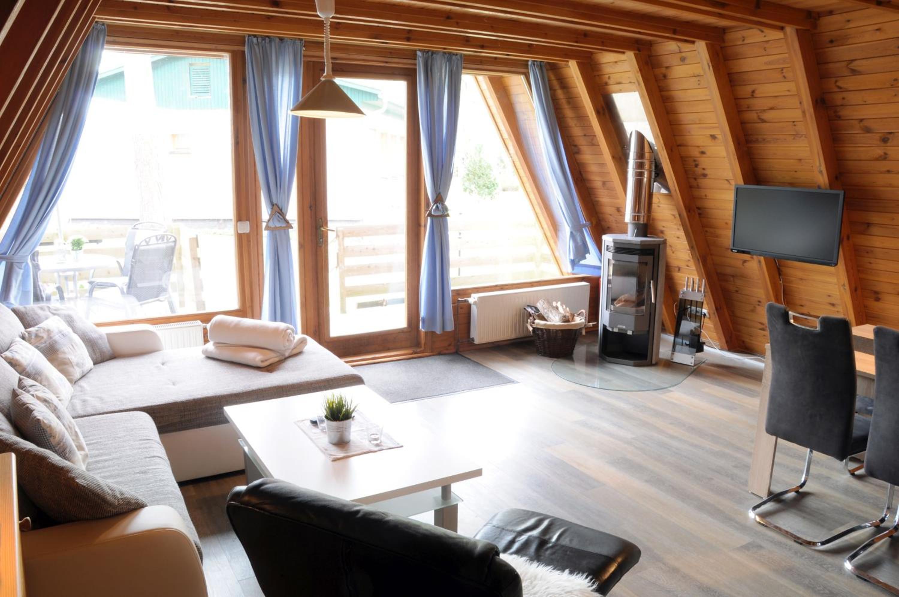 Zinnowitz, Finnhütte am Ostseestrand