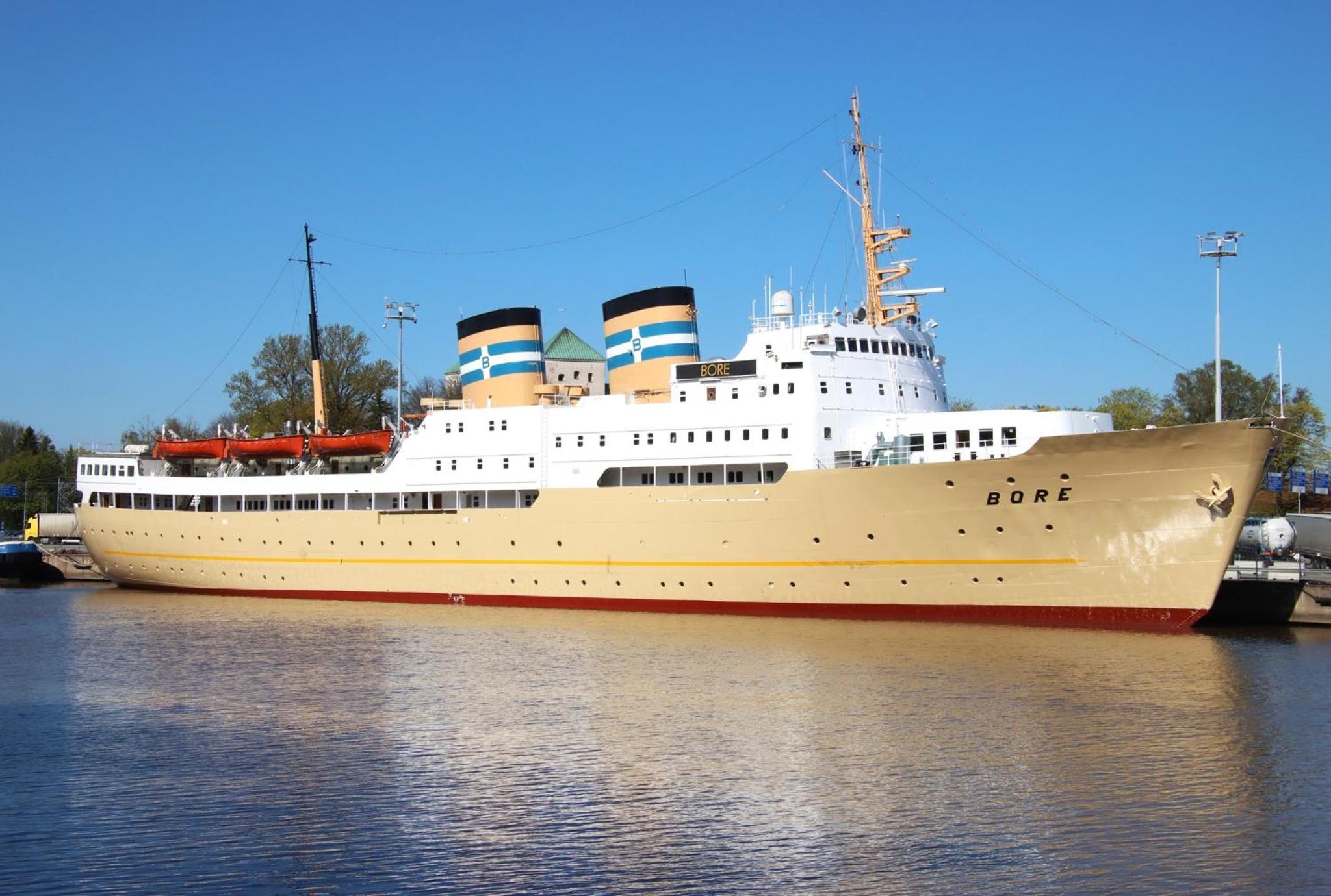 Hotel Laivahostel S/S Bore - Image 1