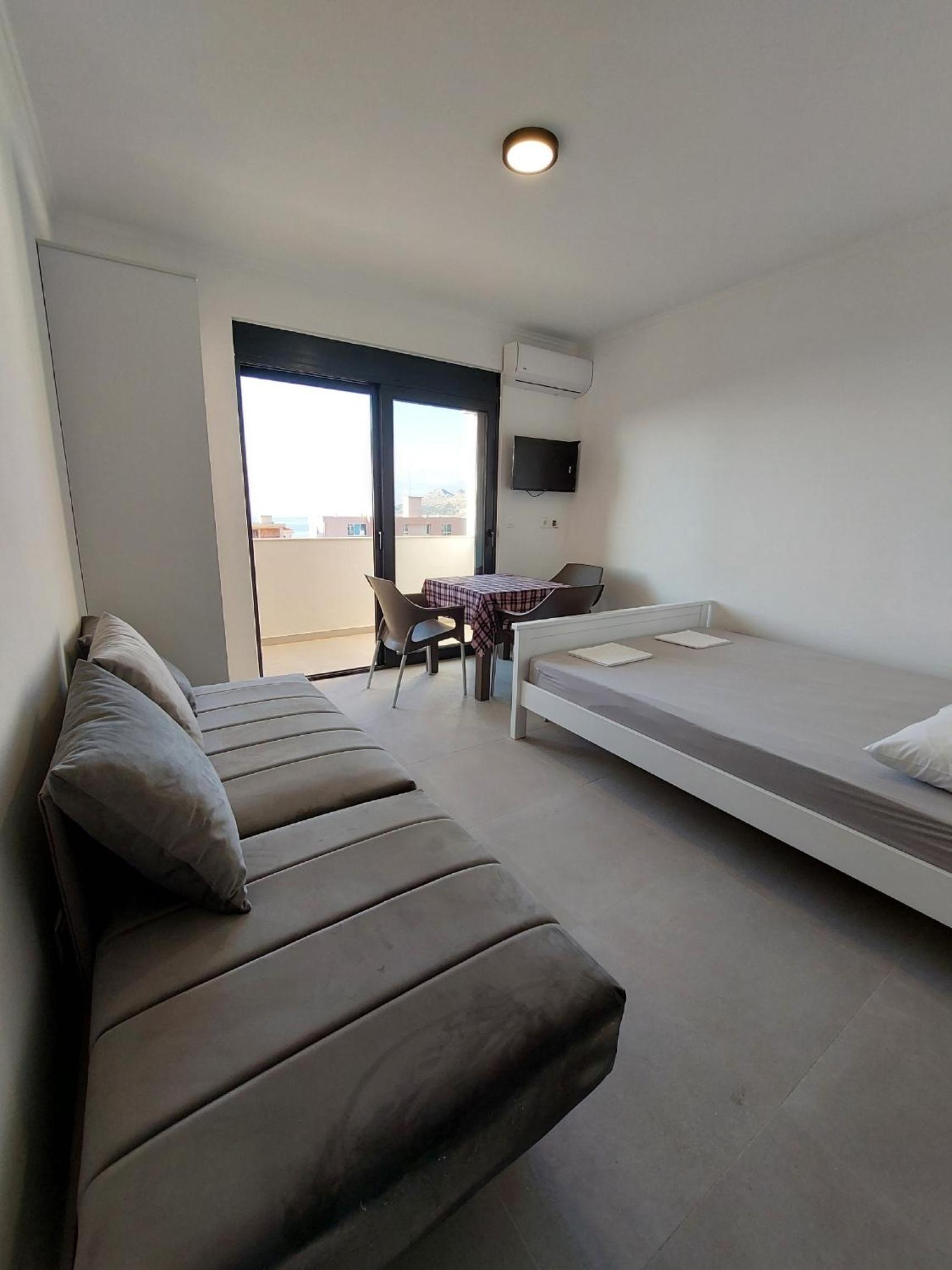 Top Apartments